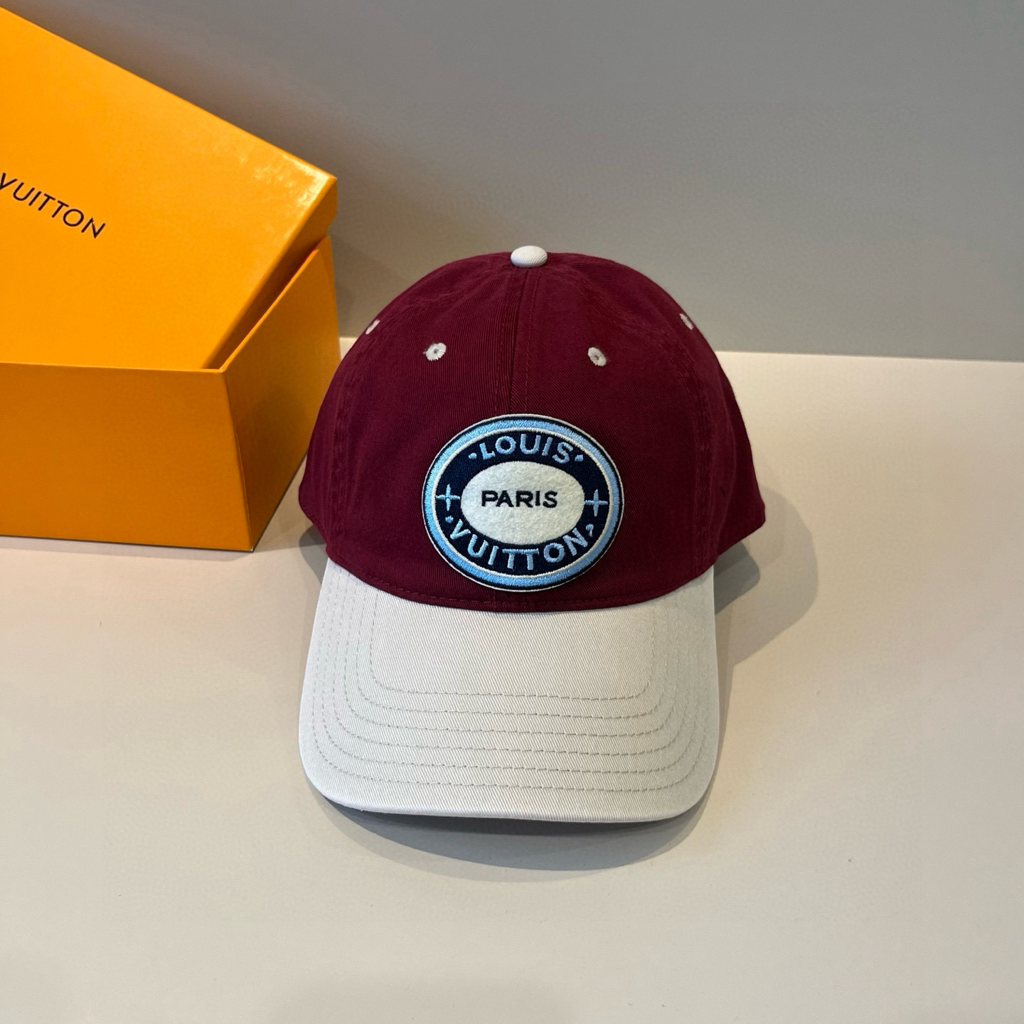 🧢路易威登棒球帽 LouisVuitton😍新款LV棒球帽，重工打造♥️高端大气，百搭款🤗男女通用！跑量