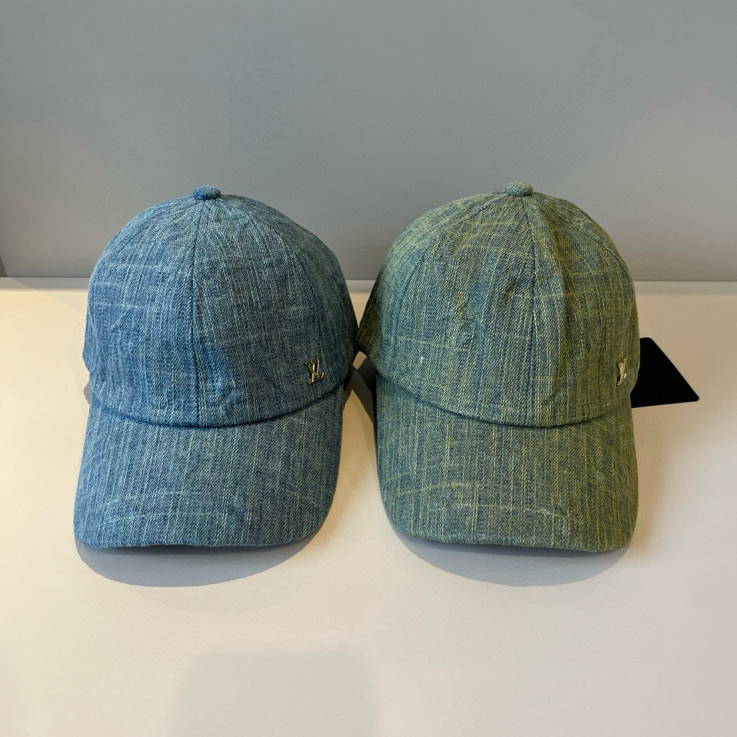 🧢路易威登棒球帽 LouisVuitton😍新款LV棒球帽，重工打造♥️高端大气，百搭款🤗男女通用！跑量