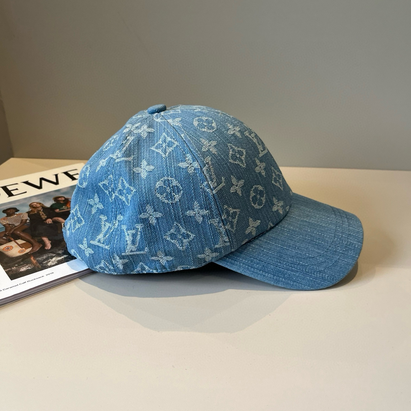 🧢路易威登棒球帽 LouisVuitton😍新款LV棒球帽，重工打造♥️高端大气，百搭款🤗男女通用！跑量