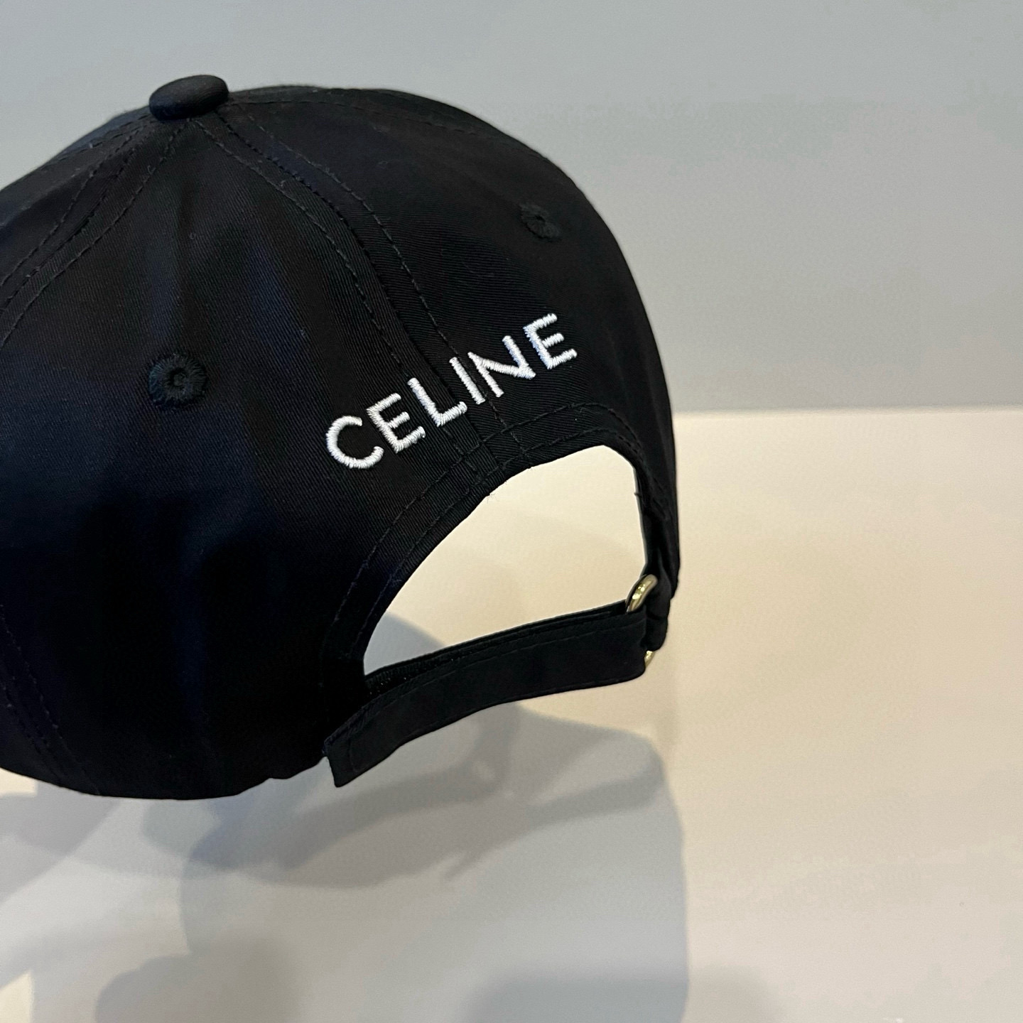 【CELINE赛琳】新款经典休闲潮流款 棒球帽🧢日韩风格，随便搭配都超好看！出门旅游，绝对要入手的一款