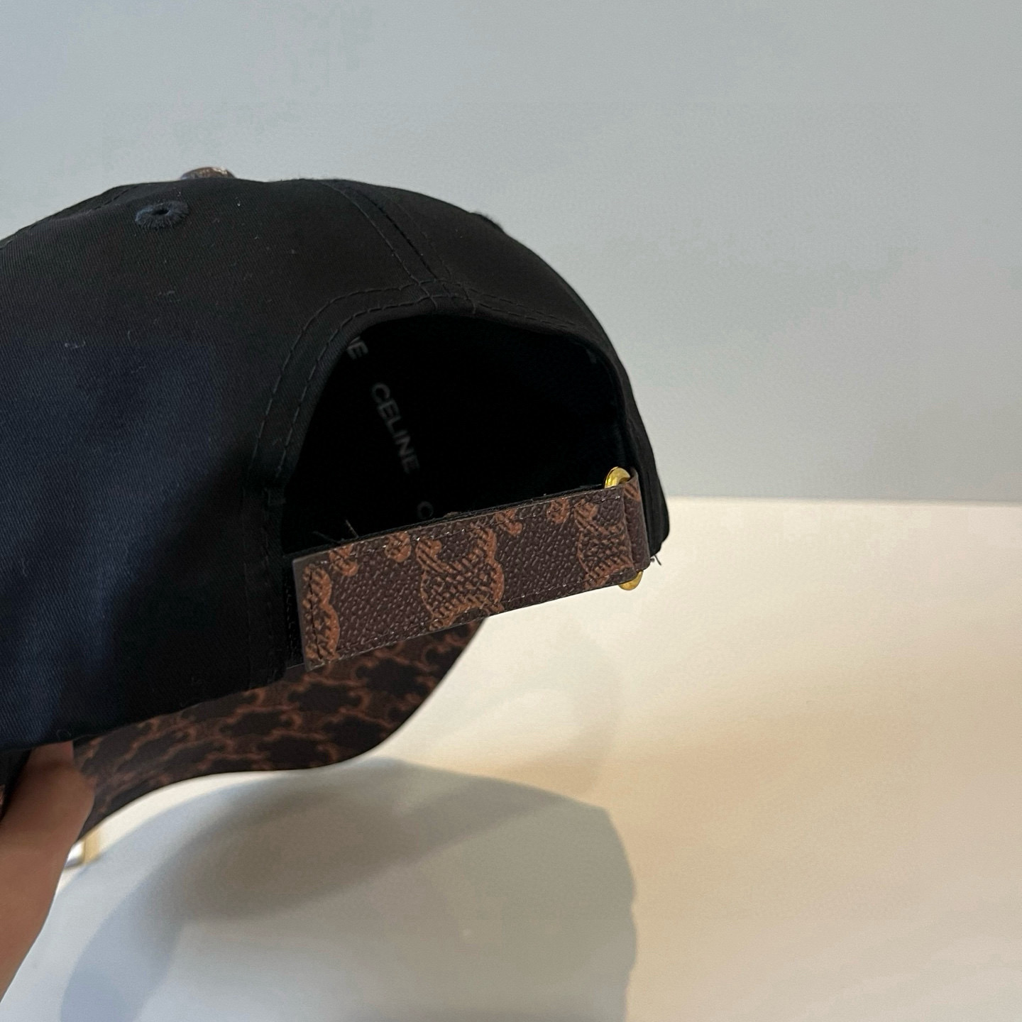 【CELINE赛琳】新款经典休闲潮流款 棒球帽🧢日韩风格，随便搭配都超好看！出门旅游，绝对要入手的一款