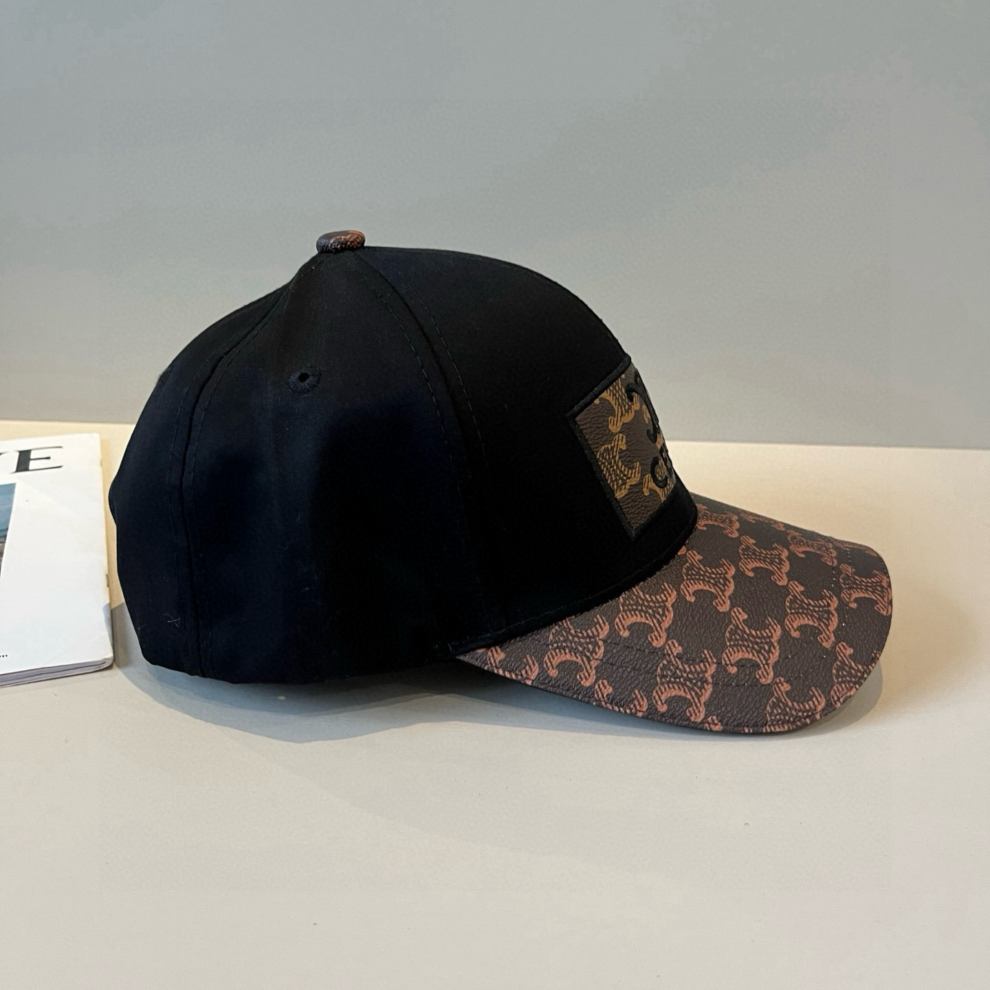 【CELINE赛琳】新款经典休闲潮流款 棒球帽🧢日韩风格，随便搭配都超好看！出门旅游，绝对要入手的一款