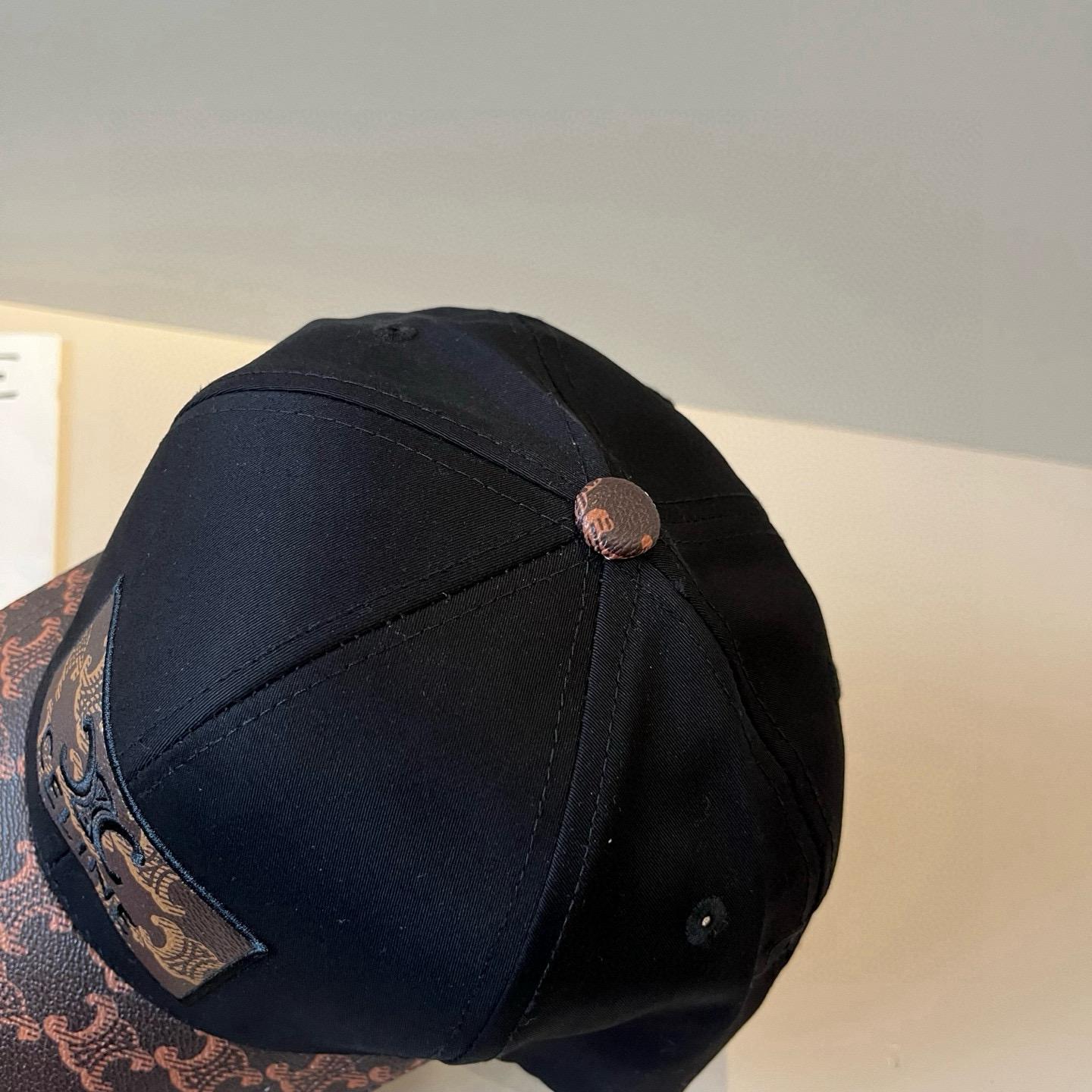 【CELINE赛琳】新款经典休闲潮流款 棒球帽🧢日韩风格，随便搭配都超好看！出门旅游，绝对要入手的一款