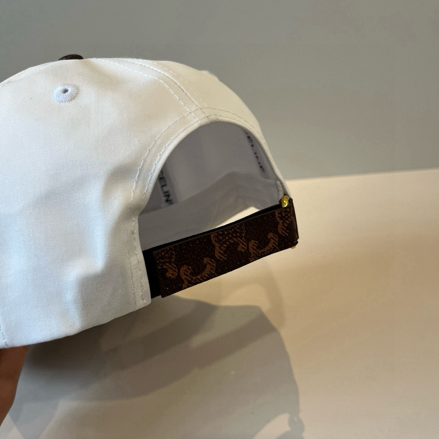 【CELINE赛琳】新款经典休闲潮流款 棒球帽🧢日韩风格，随便搭配都超好看！出门旅游，绝对要入手的一款