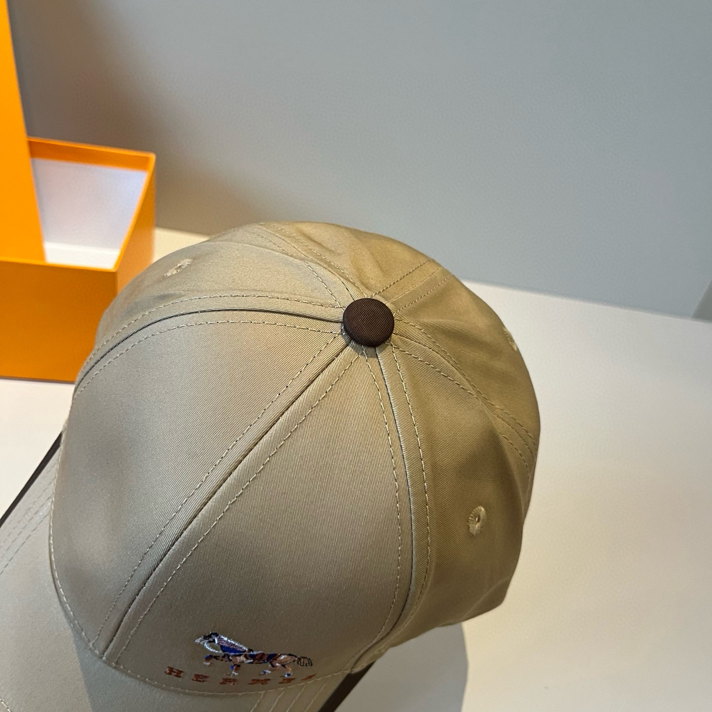  爱马仕Hermes 官网新品经典款 棒球帽🎩 原单品质 火爆来袭🔥 工艺非常精美爱心 高档大气上档次 