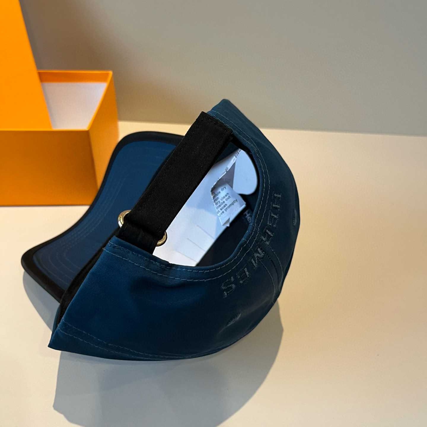  爱马仕Hermes 官网新品经典款 棒球帽🎩 原单品质 火爆来袭🔥 工艺非常精美爱心 高档大气上档次 