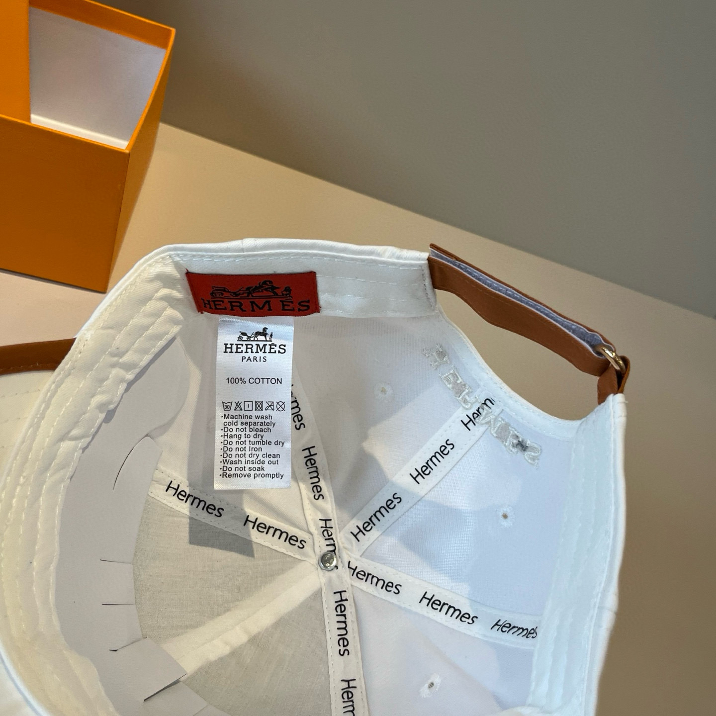  爱马仕Hermes 官网新品经典款 棒球帽🎩 原单品质 火爆来袭🔥 工艺非常精美爱心 高档大气上档次 