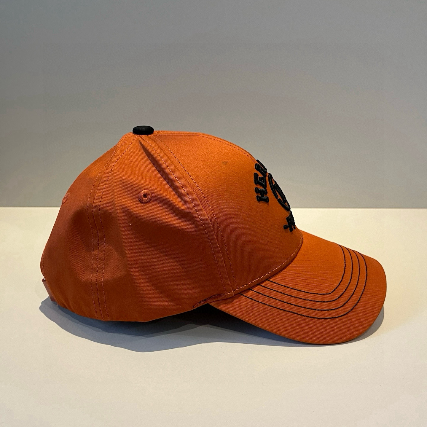  爱马仕Hermes 官网新品经典款 棒球帽🎩 原单品质 火爆来袭🔥 工艺非常精美爱心 高档大气上档次 