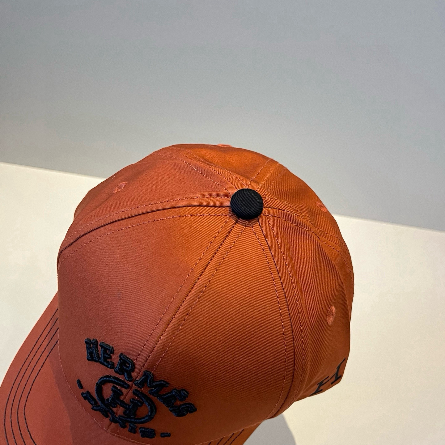  爱马仕Hermes 官网新品经典款 棒球帽🎩 原单品质 火爆来袭🔥 工艺非常精美爱心 高档大气上档次 