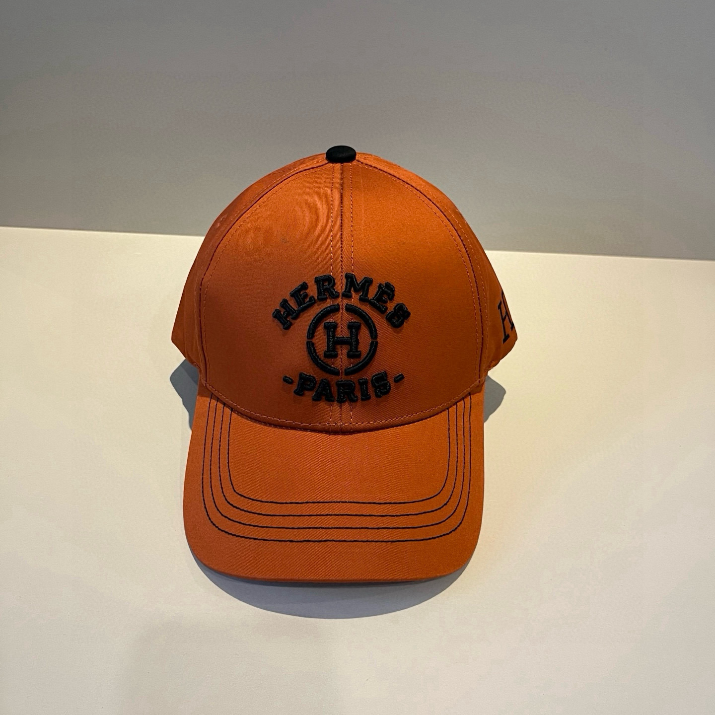  爱马仕Hermes 官网新品经典款 棒球帽🎩 原单品质 火爆来袭🔥 工艺非常精美爱心 高档大气上档次 