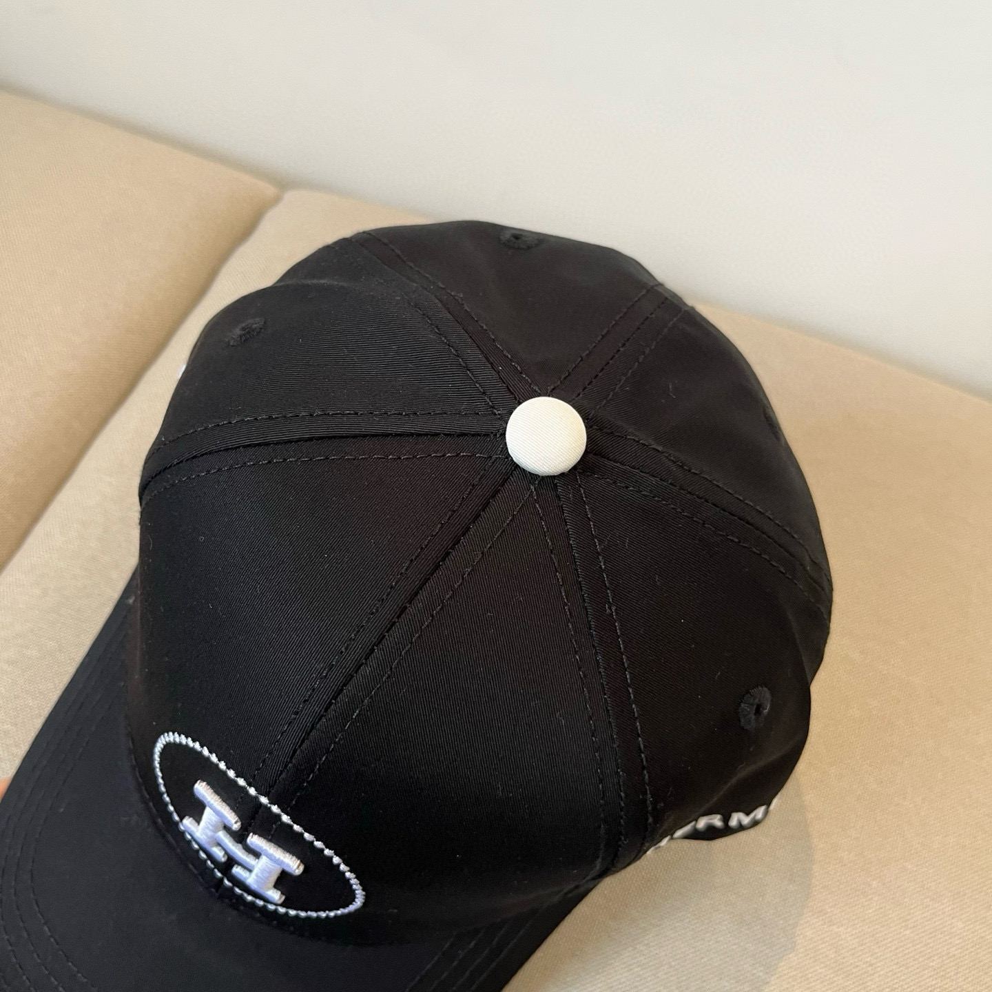  爱马仕Hermes 官网新品经典款 棒球帽🎩 原单品质 火爆来袭🔥 工艺非常精美爱心 高档大气上档次 