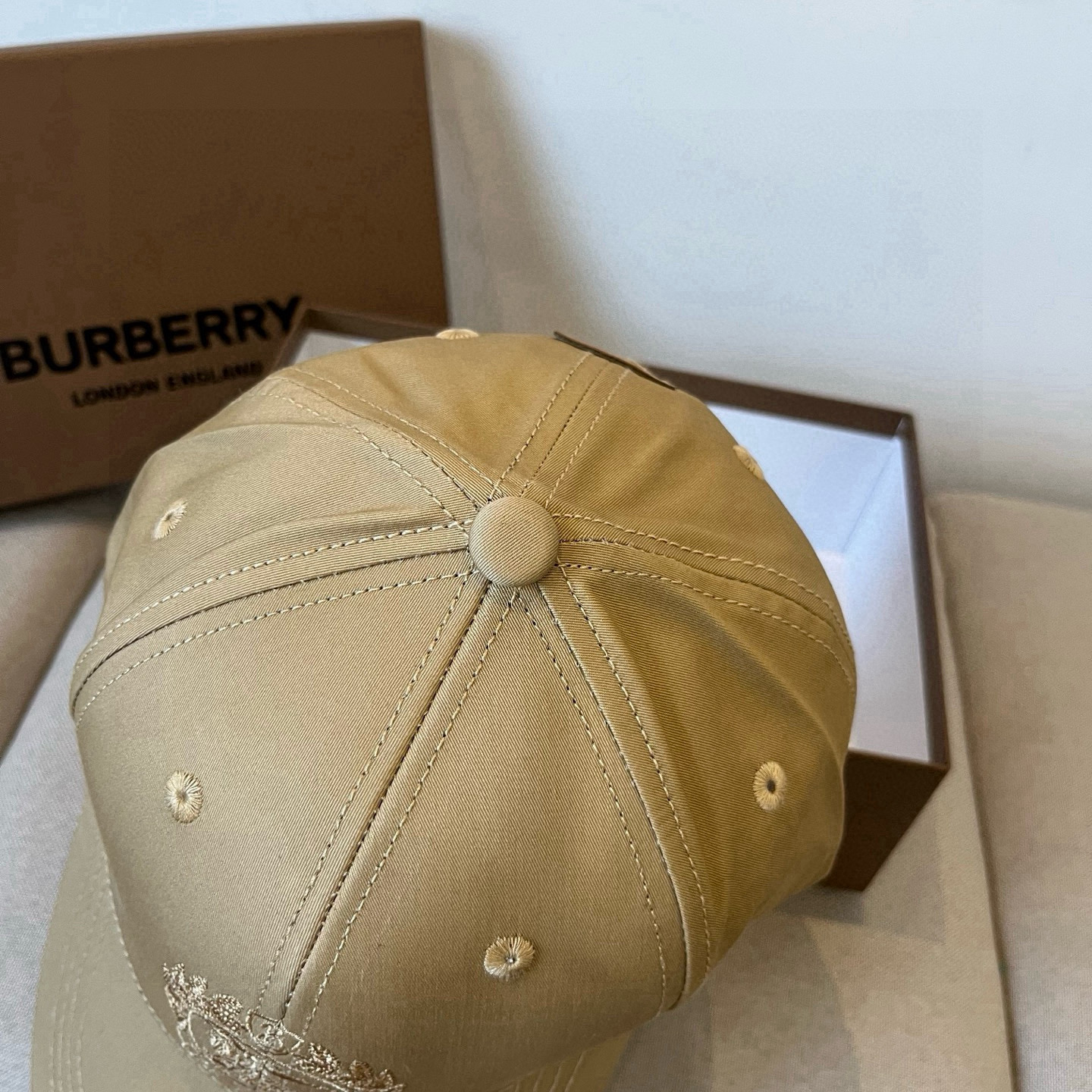  BURBERRY巴宝利早春新款棒球帽，简约尚时风，男女同款！高质品，尊享品质感！