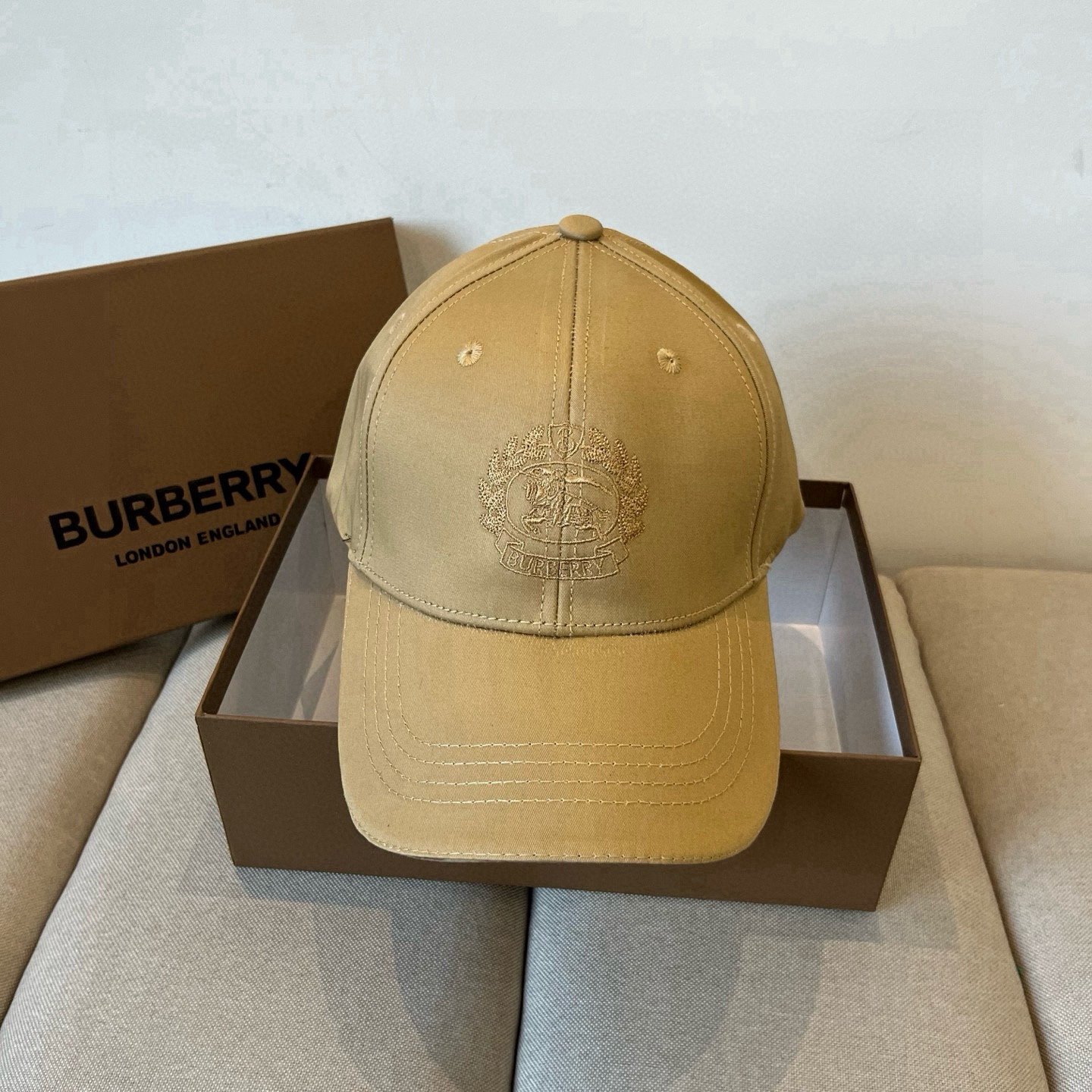  BURBERRY巴宝利早春新款棒球帽，简约尚时风，男女同款！高质品，尊享品质感！