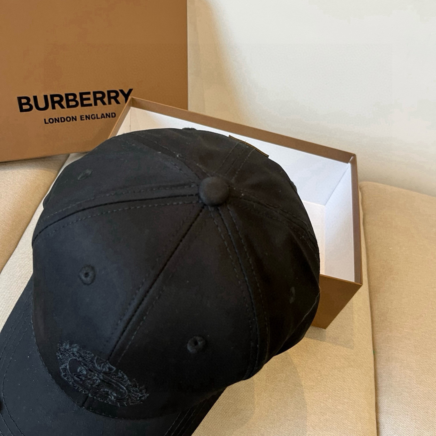  BURBERRY巴宝利早春新款棒球帽，简约尚时风，男女同款！高质品，尊享品质感！