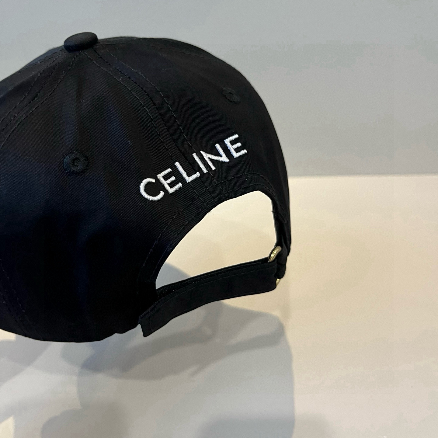 【CELINE赛琳】新款经典休闲潮流款 棒球帽🧢日韩风格，随便搭配都超好看！出门旅游，绝对要入手的一款
