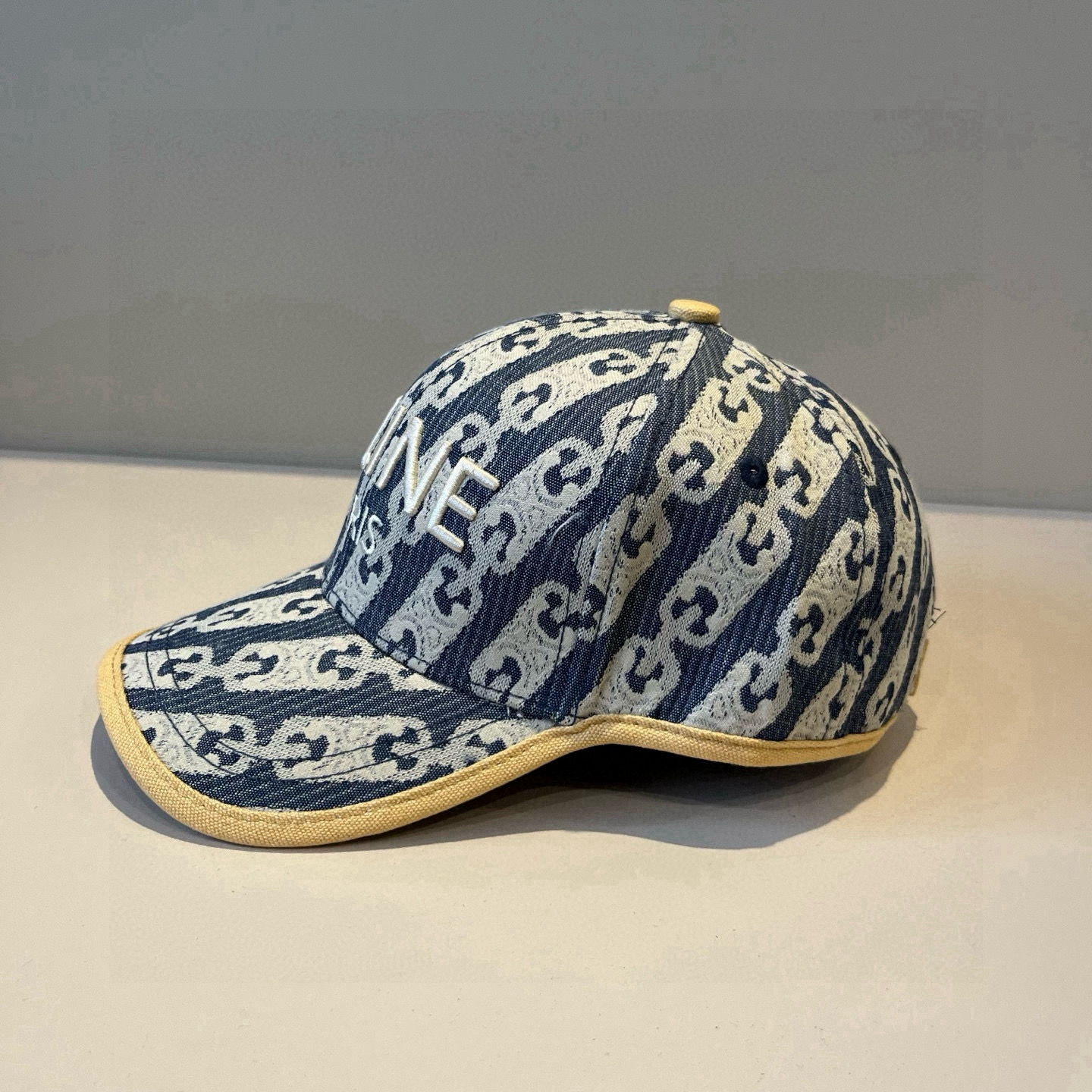 【CELINE赛琳】新款经典休闲潮流款 棒球帽🧢日韩风格，随便搭配都超好看！出门旅游，绝对要入手的一款