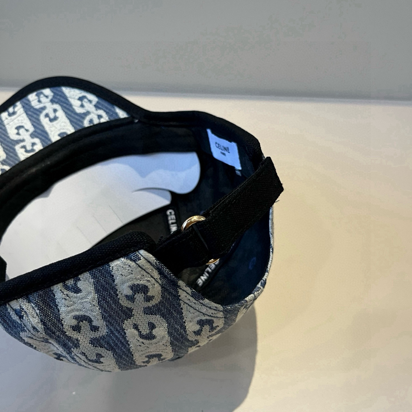 【CELINE赛琳】新款经典休闲潮流款 棒球帽🧢日韩风格，随便搭配都超好看！出门旅游，绝对要入手的一款