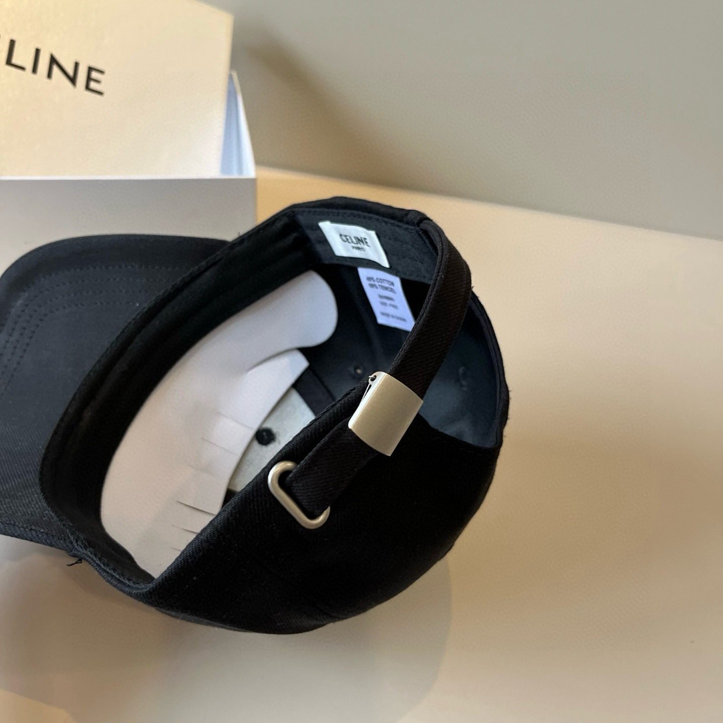 【CELINE赛琳】新款经典休闲潮流款 棒球帽🧢日韩风格，随便搭配都超好看！出门旅游，绝对要入手的一款