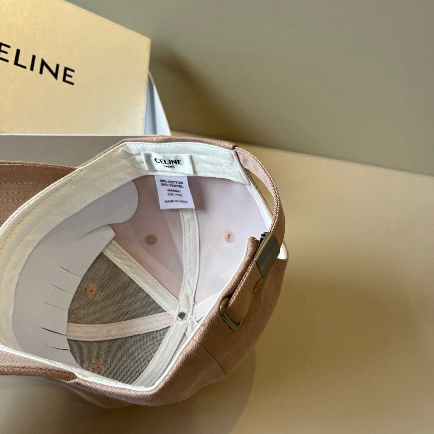 【CELINE赛琳】新款经典休闲潮流款 棒球帽🧢日韩风格，随便搭配都超好看！出门旅游，绝对要入手的一款