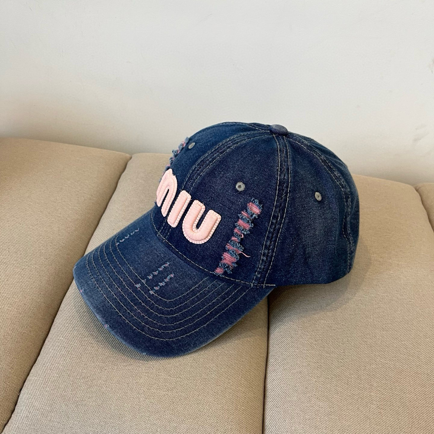 谬谬miumiu 原单春夏新款棒球帽，正品开模订制，原版做工细致质量超赞！