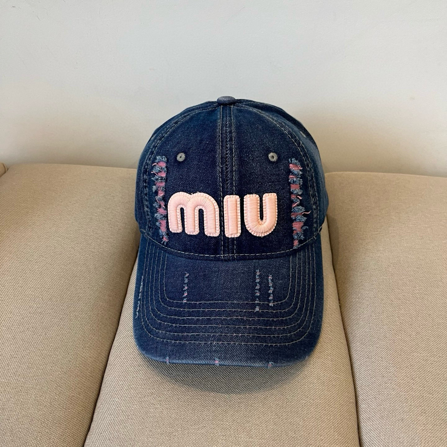 谬谬miumiu 原单春夏新款棒球帽，正品开模订制，原版做工细致质量超赞！