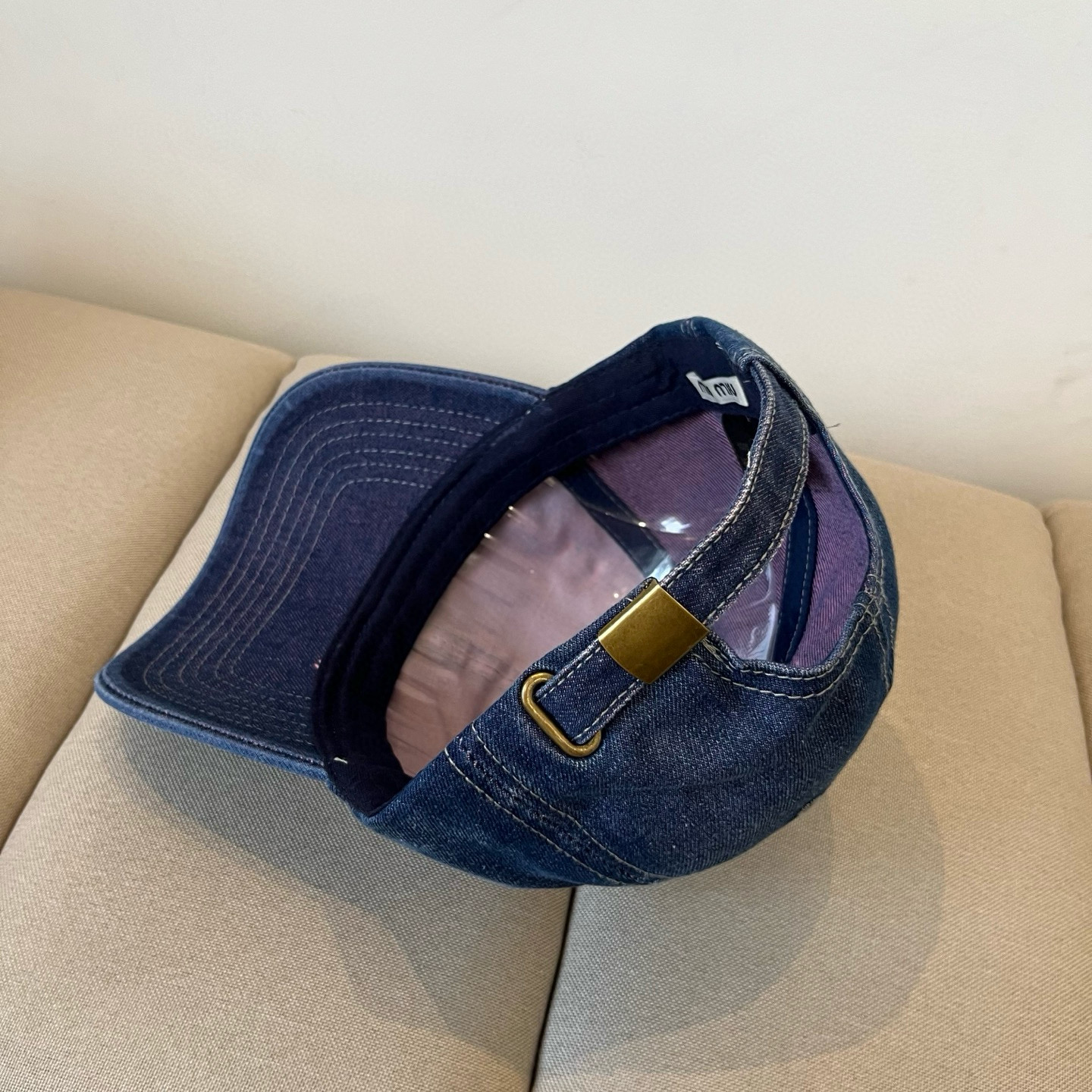 谬谬miumiu 原单春夏新款棒球帽，正品开模订制，原版做工细致质量超赞！