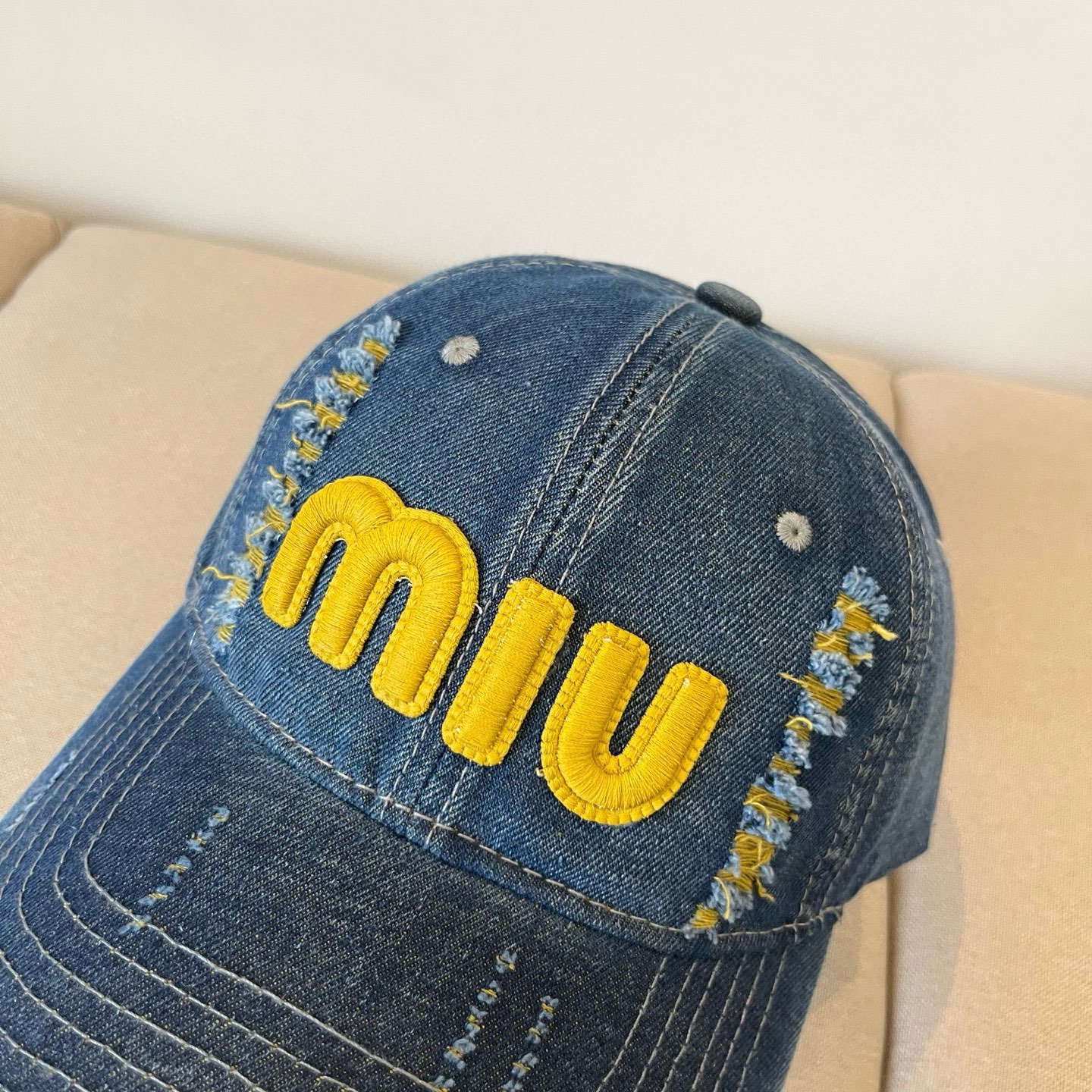  谬谬miumiu 原单春夏新款棒球帽，正品开模订制，原版做工细致质量超赞！