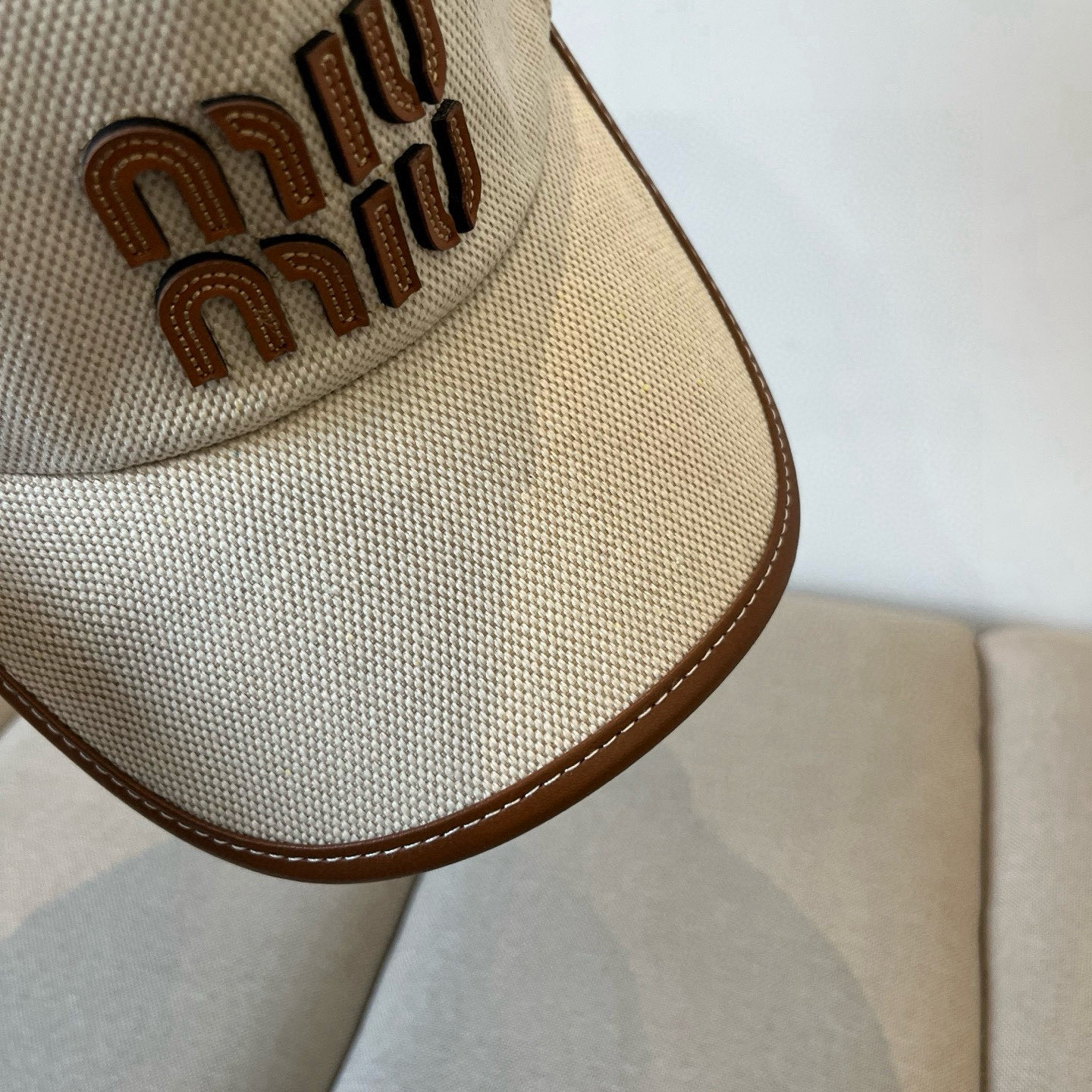  谬谬miumiu 原单春夏新款棒球帽，正品开模订制，原版做工细致质量超赞！