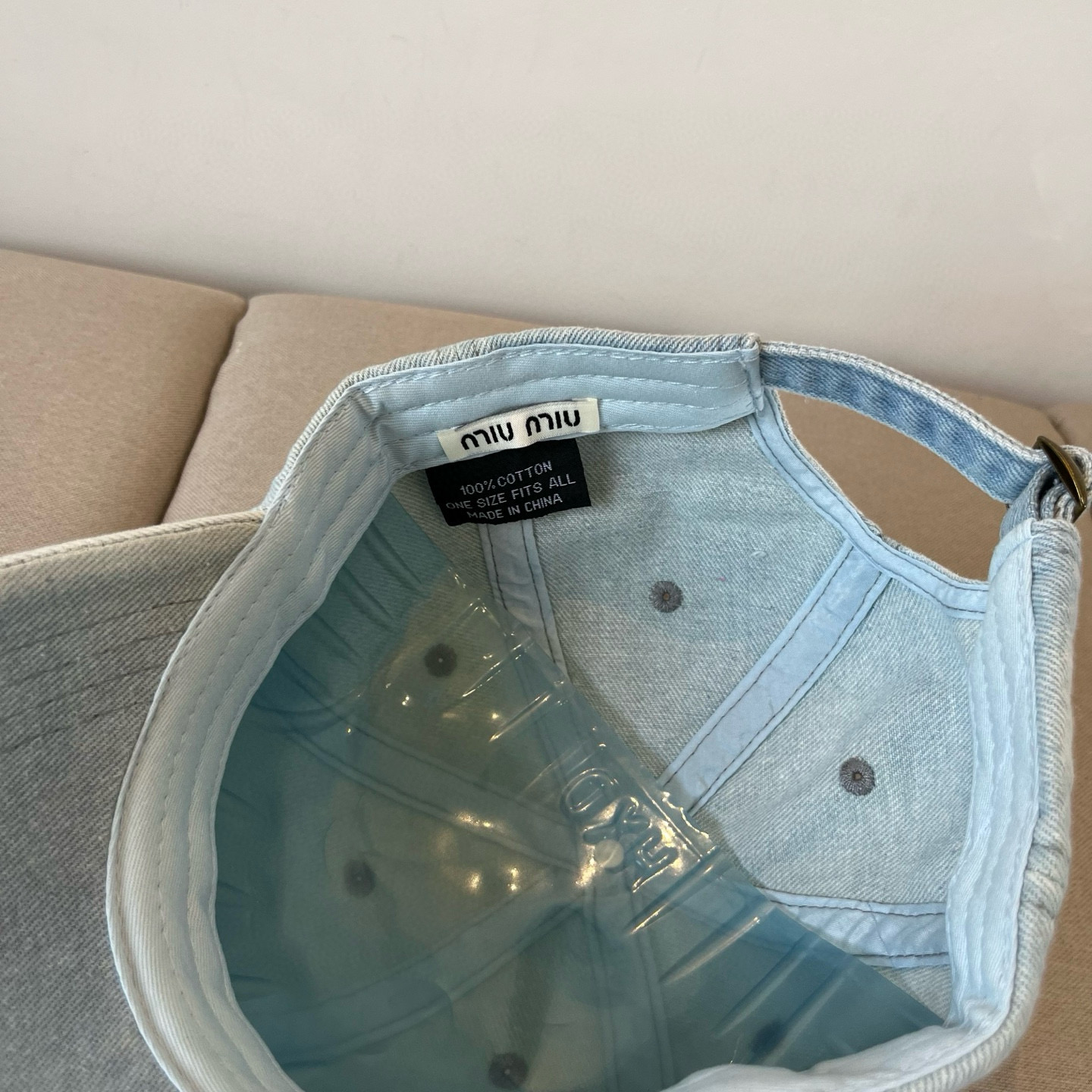  谬谬miumiu 原单春夏新款棒球帽，正品开模订制，原版做工细致质量超赞！