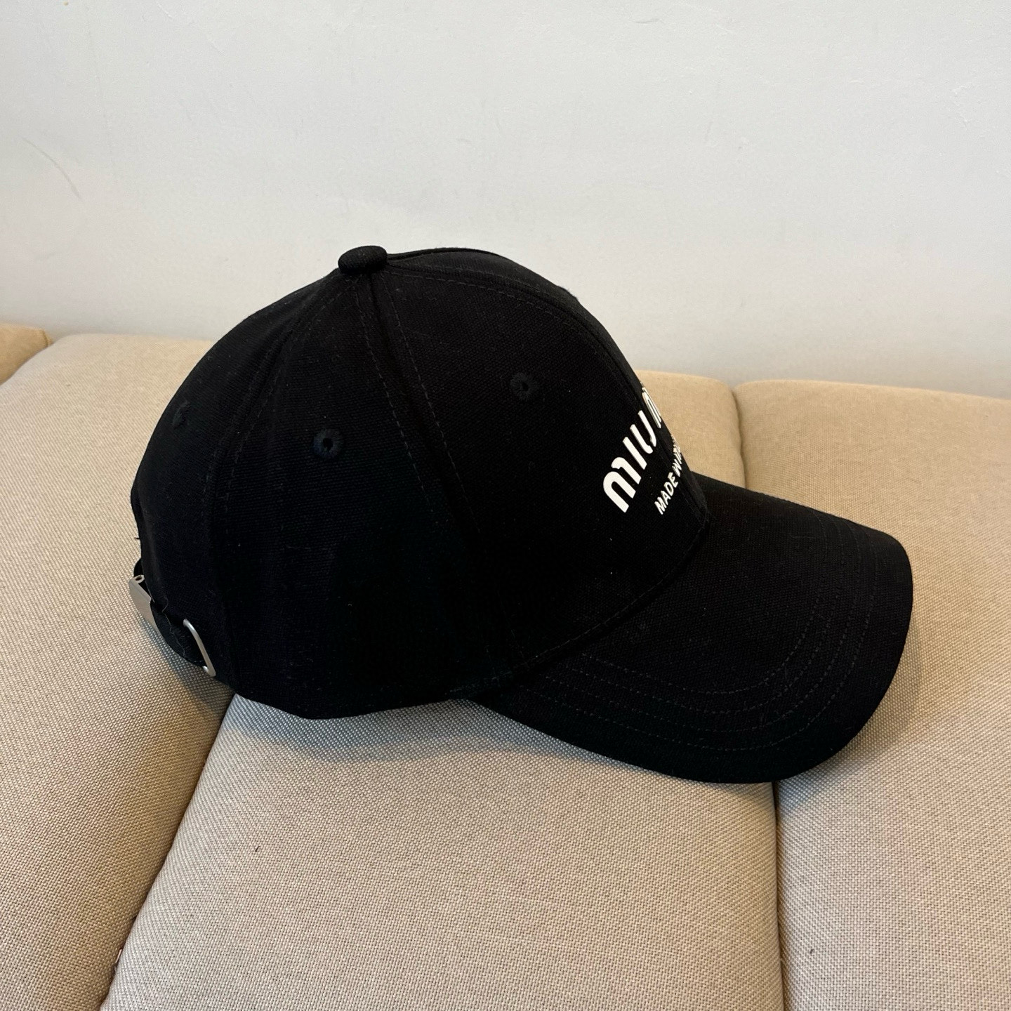  谬谬miumiu 原单春夏新款棒球帽，正品开模订制，原版做工细致质量超赞！
