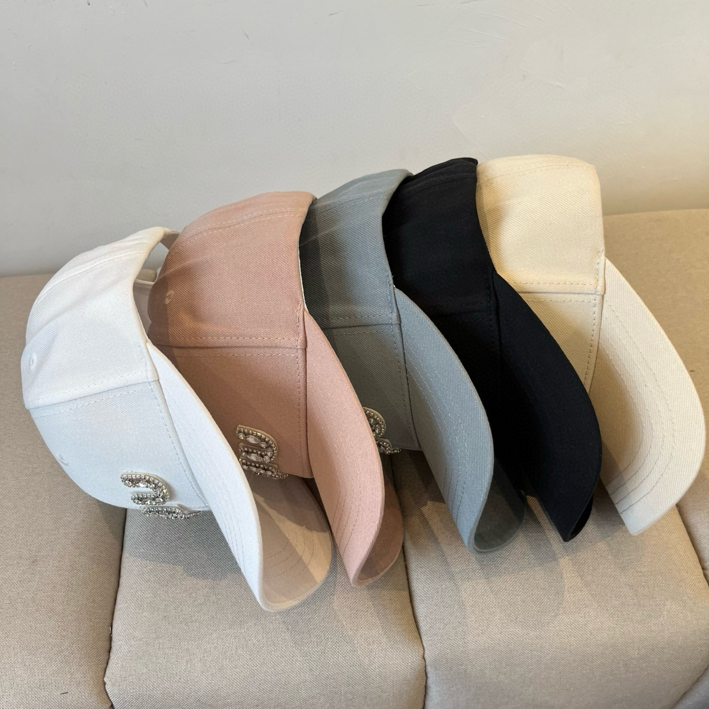  谬谬miumiu 原单春夏新款棒球帽，正品开模订制，原版做工细致质量超赞！