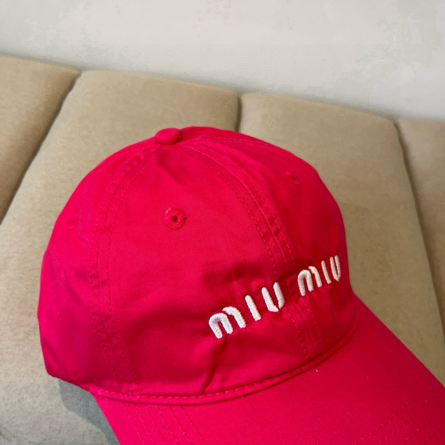  谬谬miumiu 原单春夏新款棒球帽，正品开模订制，原版做工细致质量超赞！