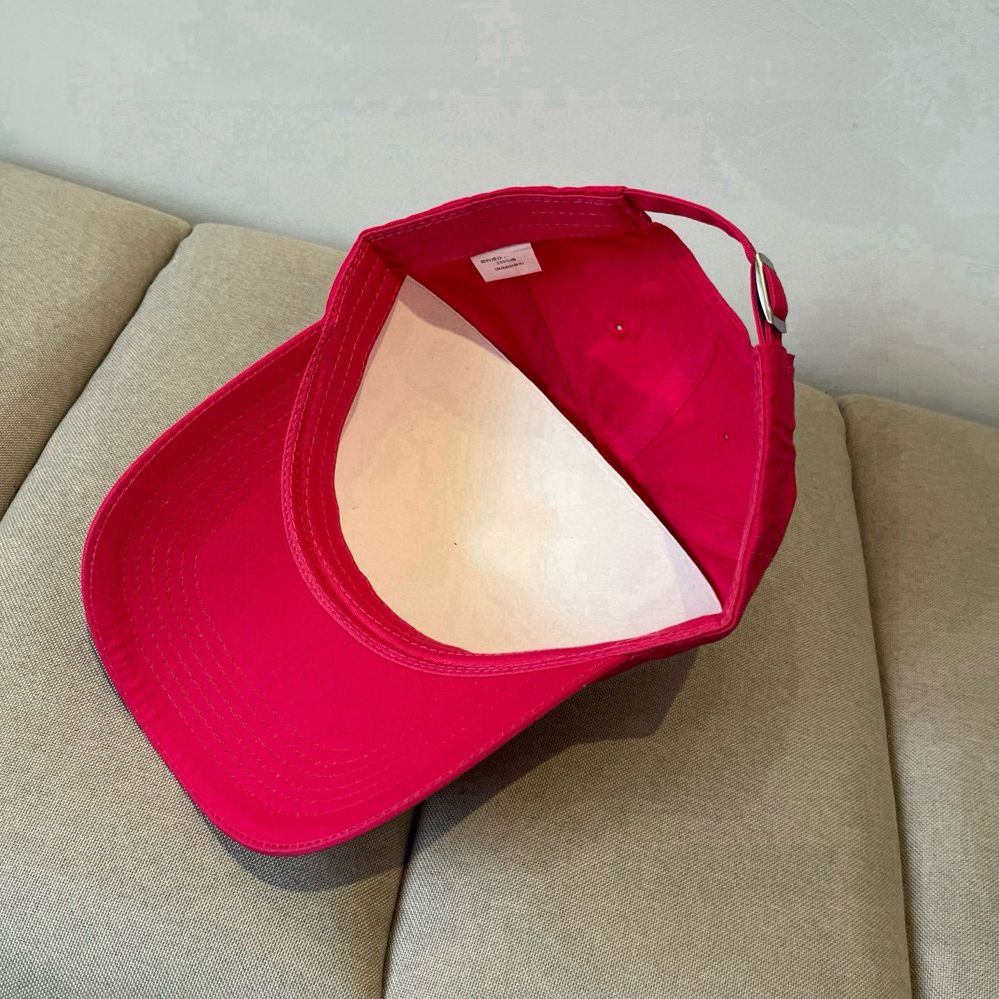  谬谬miumiu 原单春夏新款棒球帽，正品开模订制，原版做工细致质量超赞！