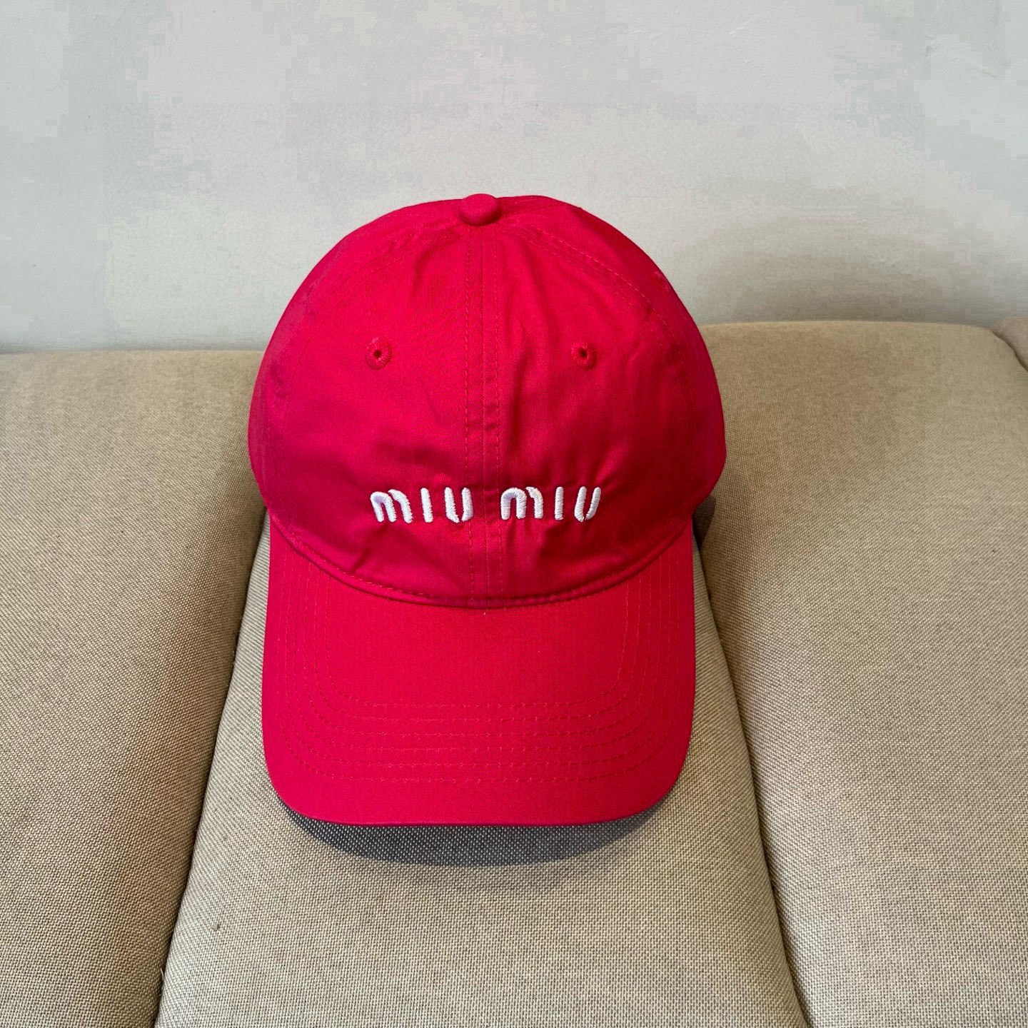  谬谬miumiu 原单春夏新款棒球帽，正品开模订制，原版做工细致质量超赞！