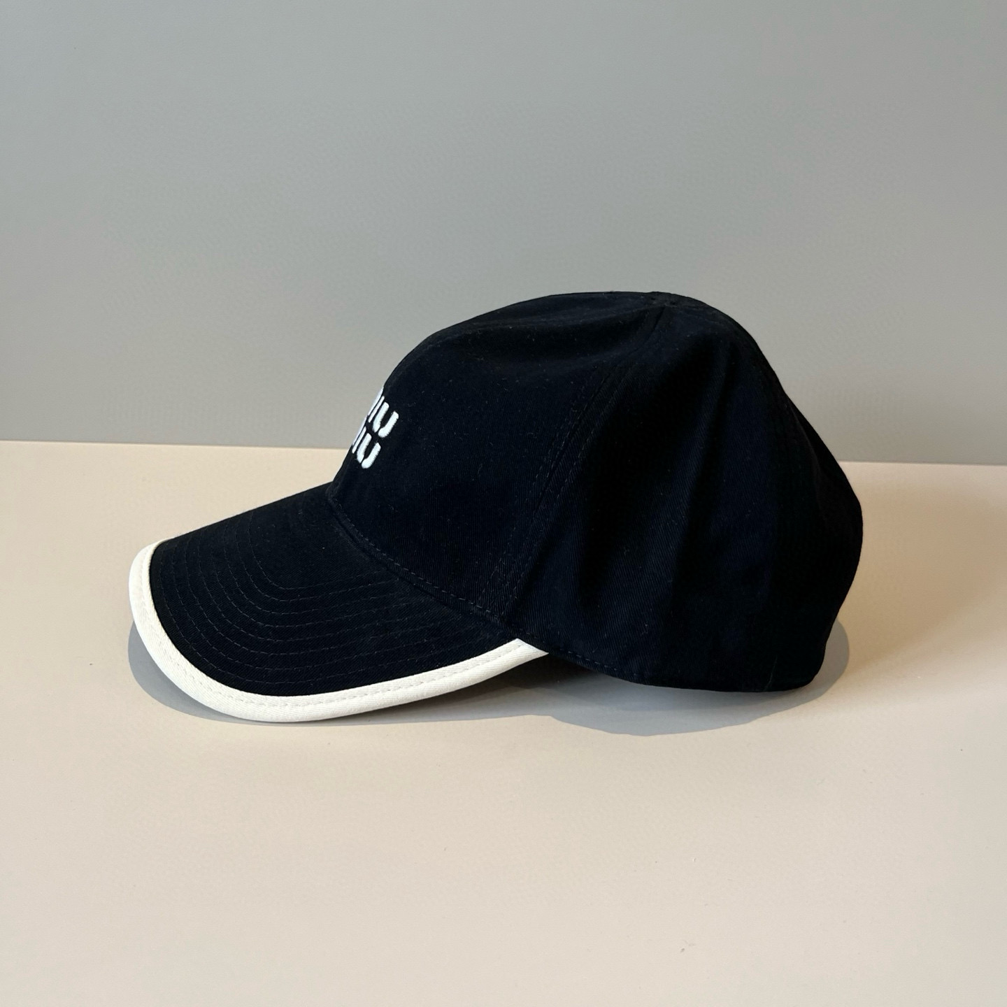  谬谬miumiu 原单春夏新款棒球帽，正品开模订制，原版做工细致质量超赞！