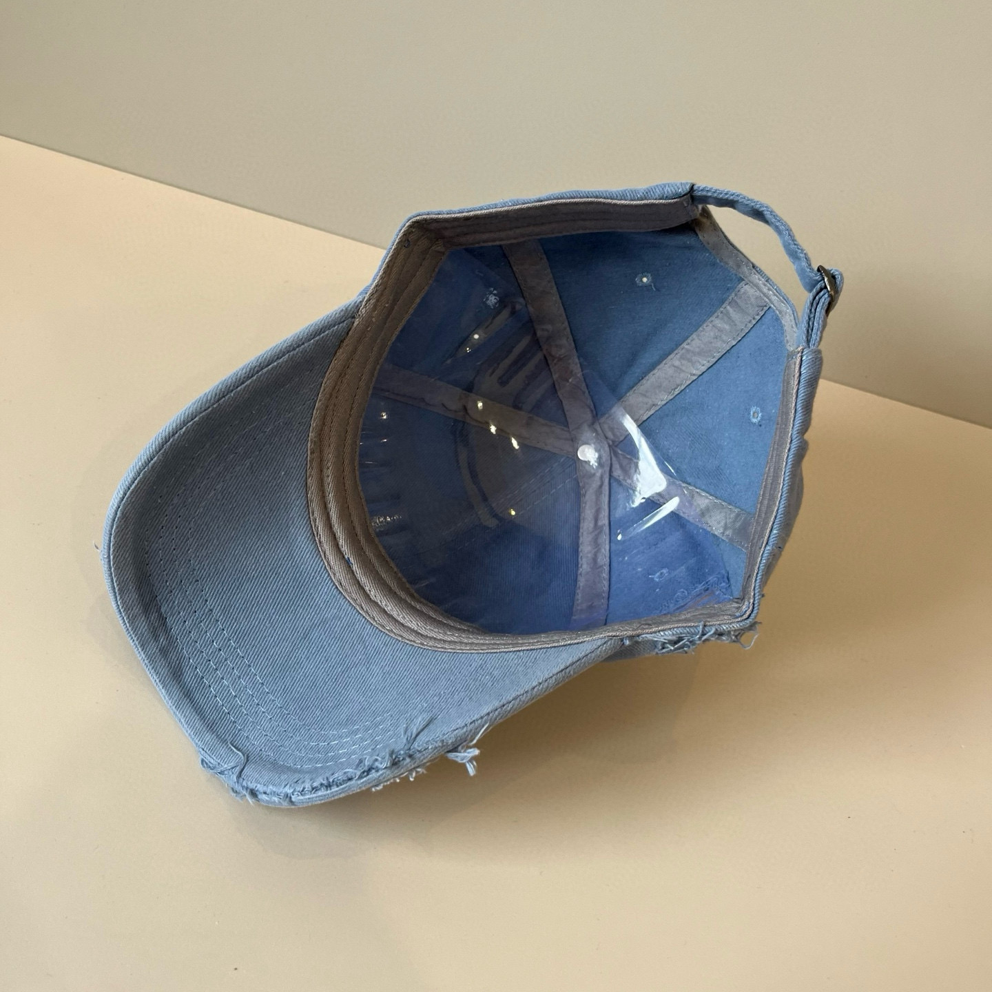  谬谬miumiu 原单春夏新款棒球帽，正品开模订制，原版做工细致质量超赞！