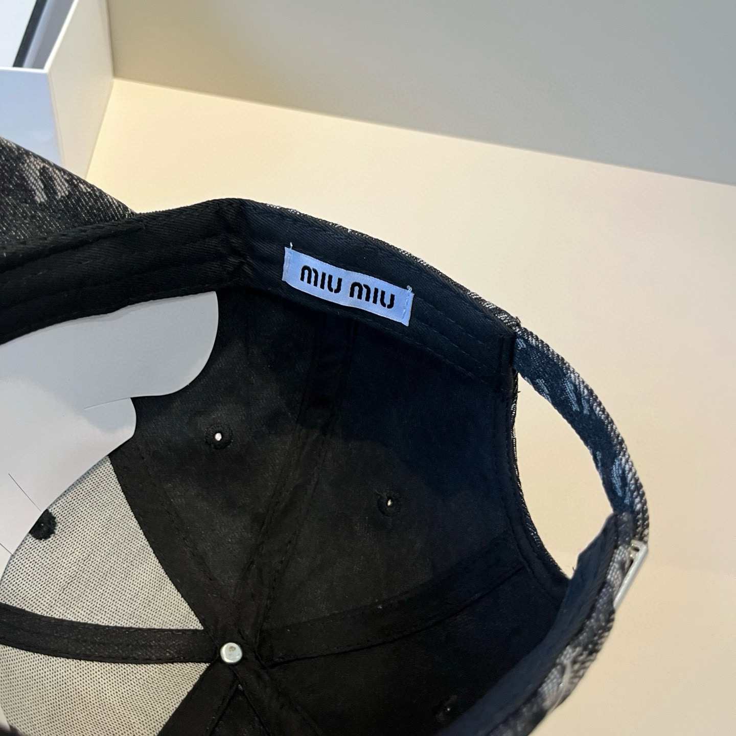  谬谬miumiu 原单春夏新款棒球帽，正品开模订制，原版做工细致质量超赞！