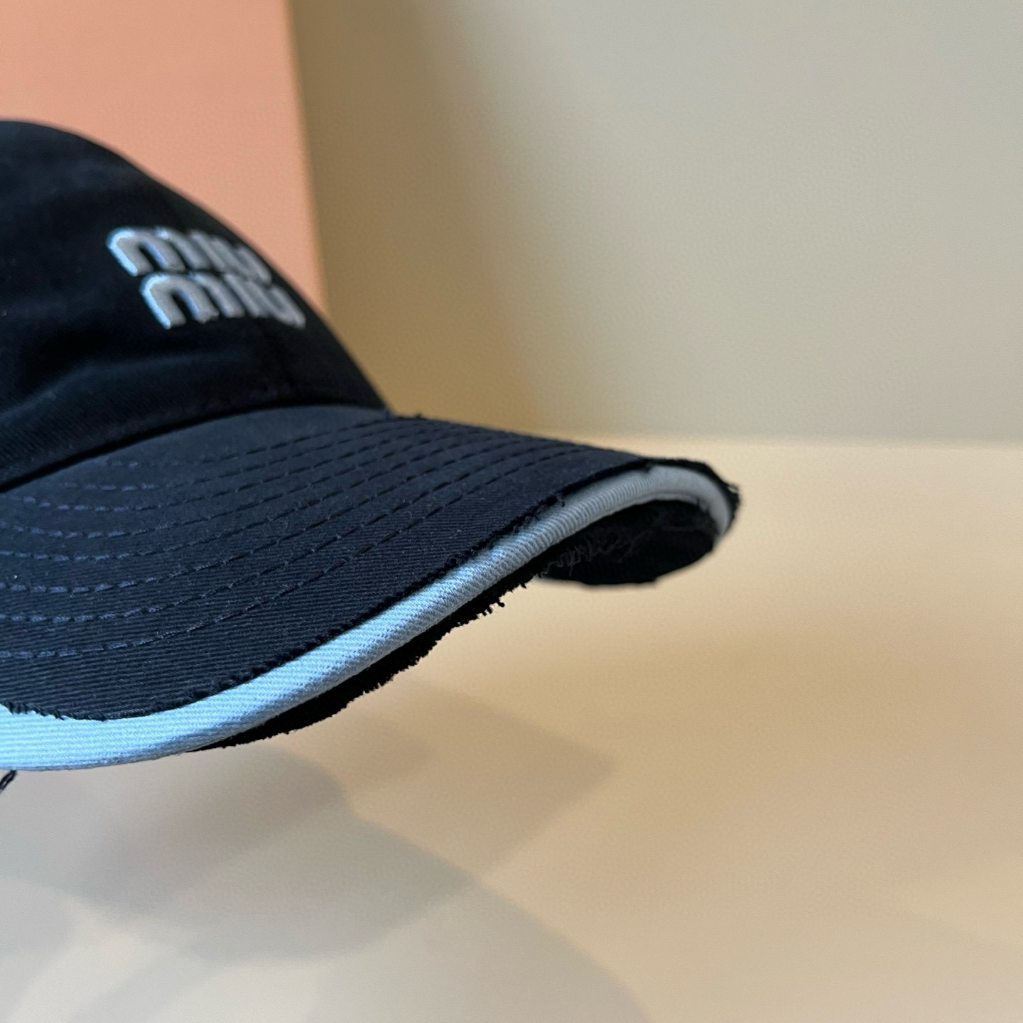  谬谬miumiu 原单春夏新款棒球帽，正品开模订制，原版做工细致质量超赞！