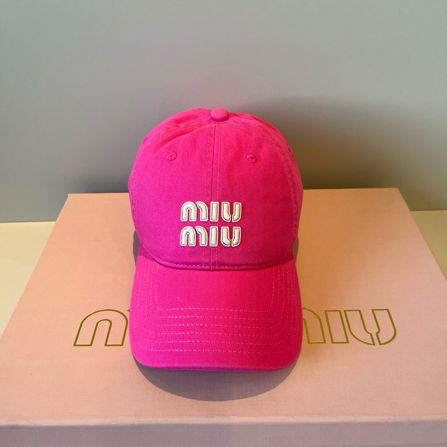  谬谬miumiu 原单春夏新款棒球帽，正品开模订制，原版做工细致质量超赞！