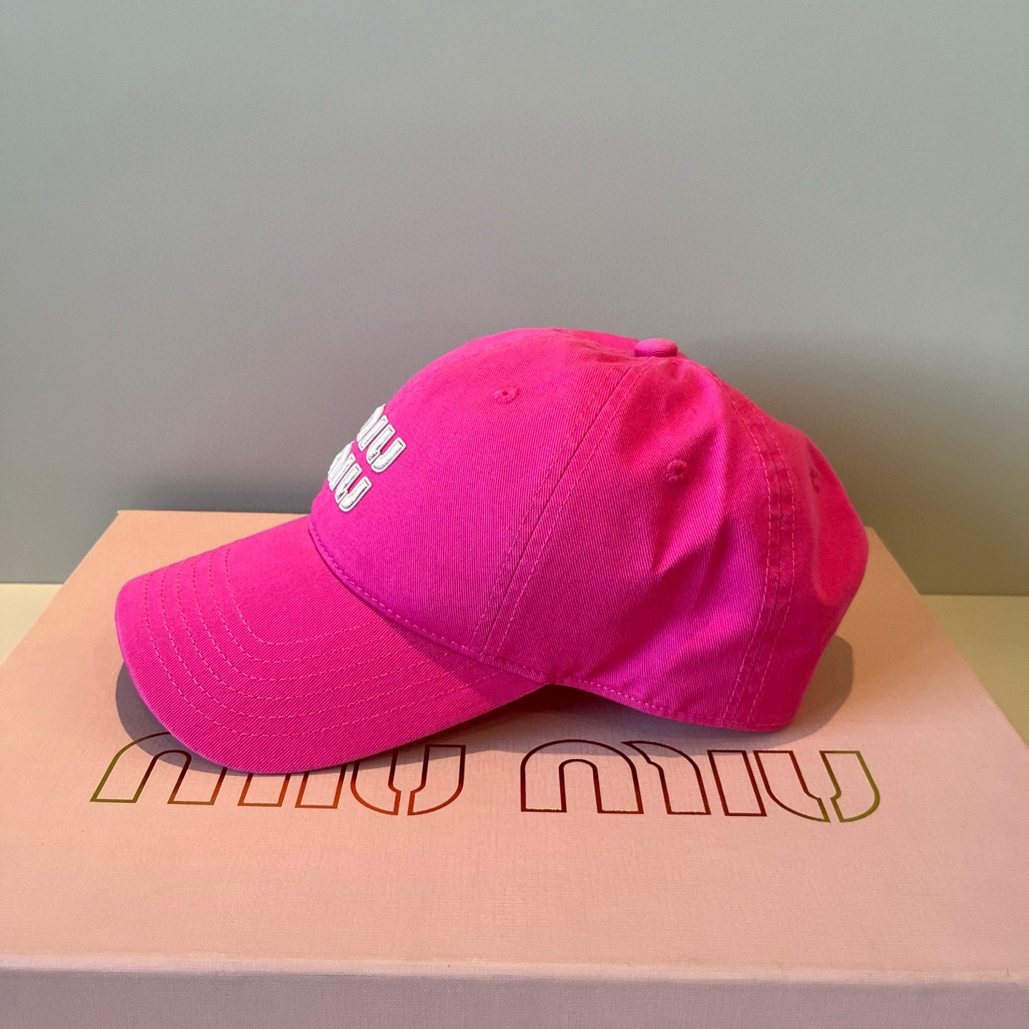  谬谬miumiu 原单春夏新款棒球帽，正品开模订制，原版做工细致质量超赞！