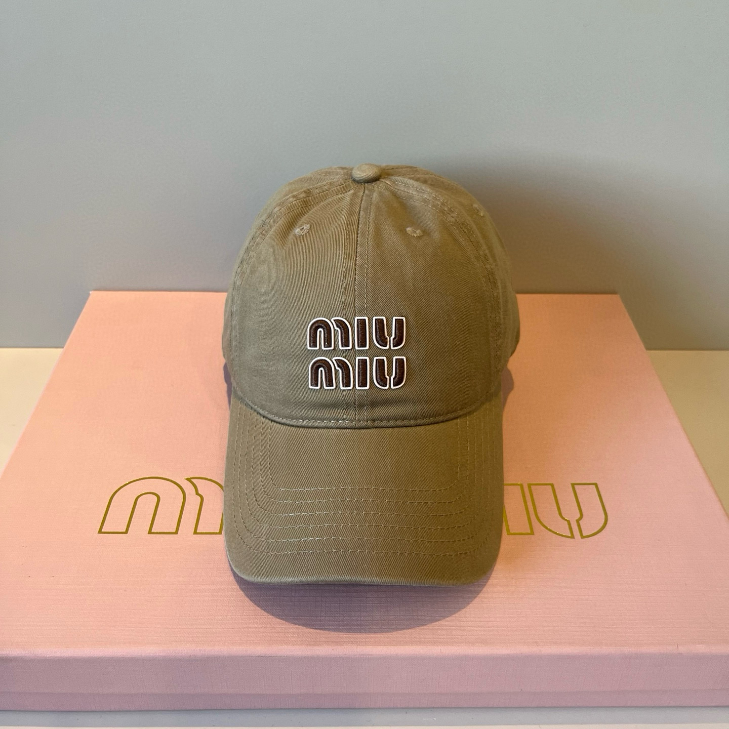  谬谬miumiu 原单春夏新款棒球帽，正品开模订制，原版做工细致质量超赞！