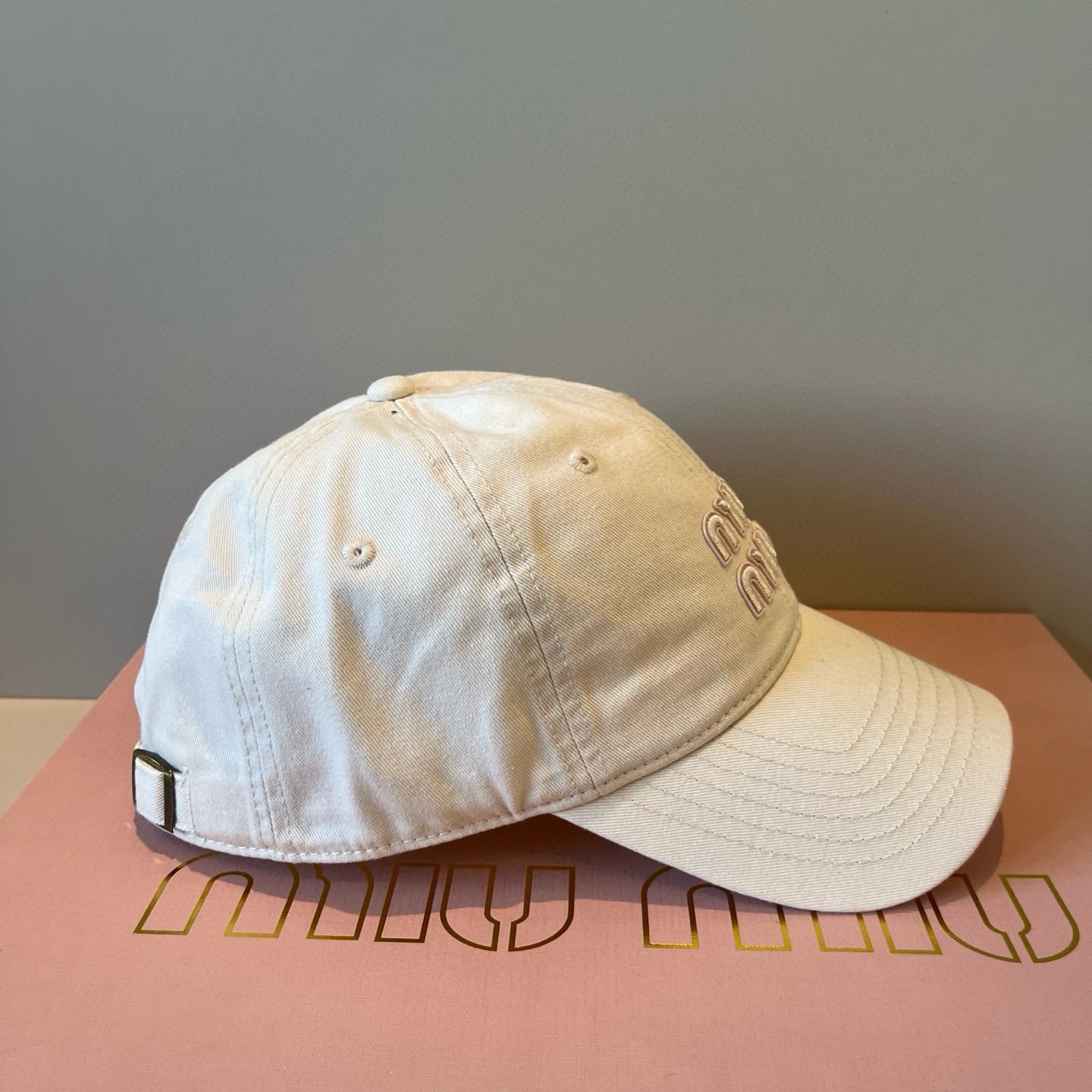  谬谬miumiu 原单春夏新款棒球帽，正品开模订制，原版做工细致质量超赞！