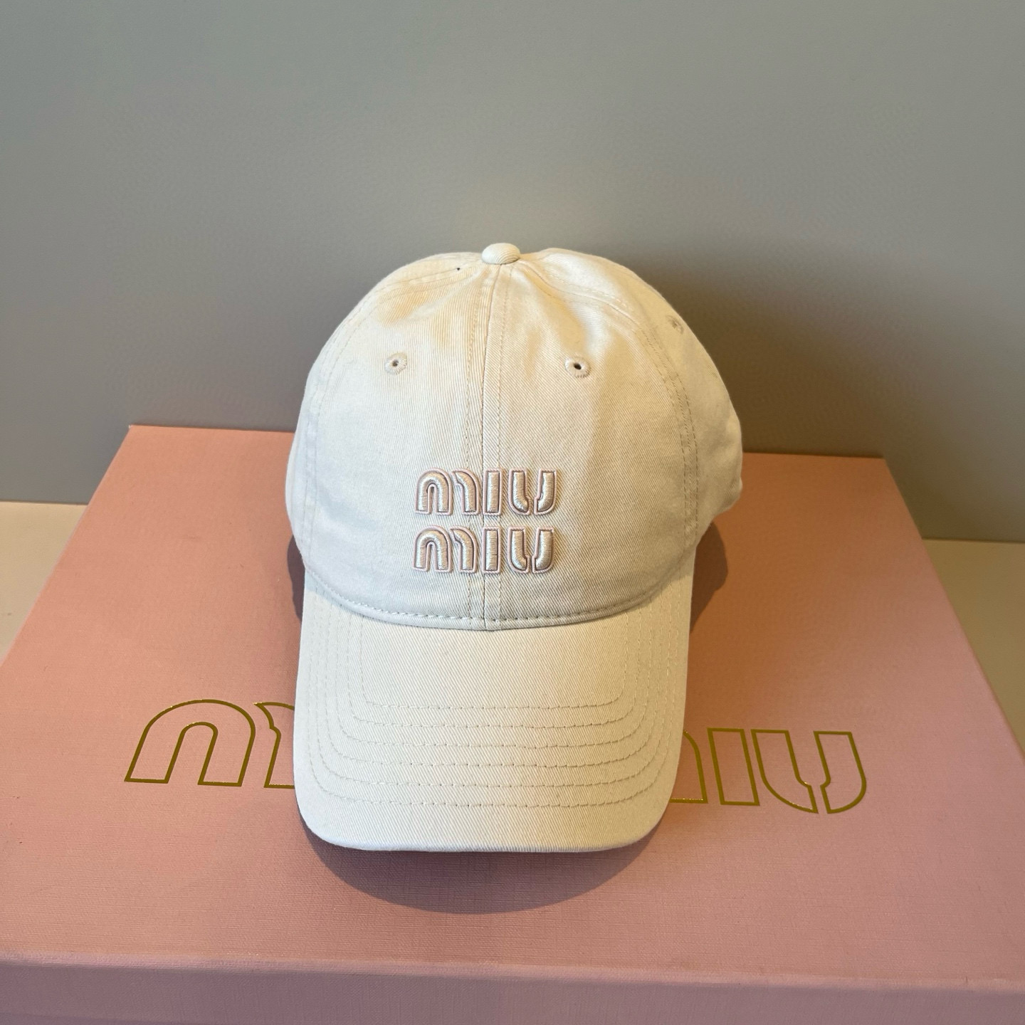  谬谬miumiu 原单春夏新款棒球帽，正品开模订制，原版做工细致质量超赞！