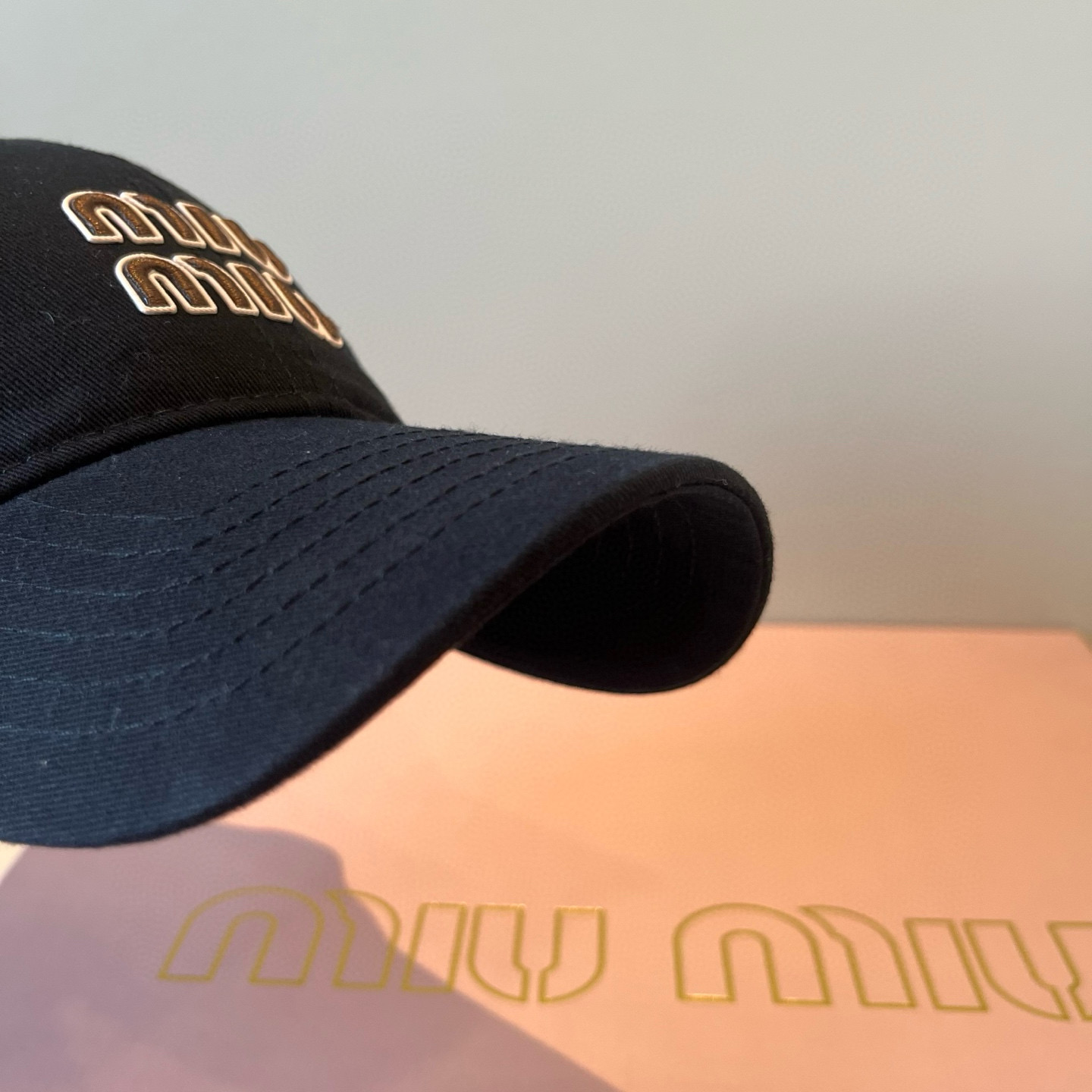  谬谬miumiu 原单春夏新款棒球帽，正品开模订制，原版做工细致质量超赞！