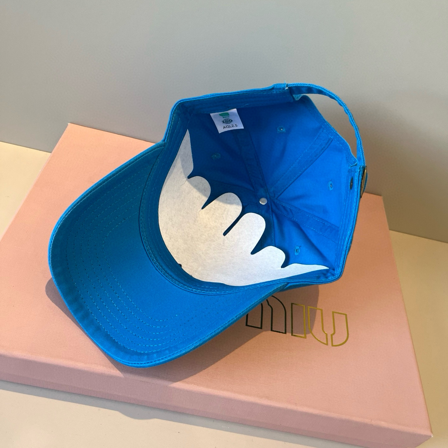  谬谬miumiu 原单春夏新款棒球帽，正品开模订制，原版做工细致质量超赞！