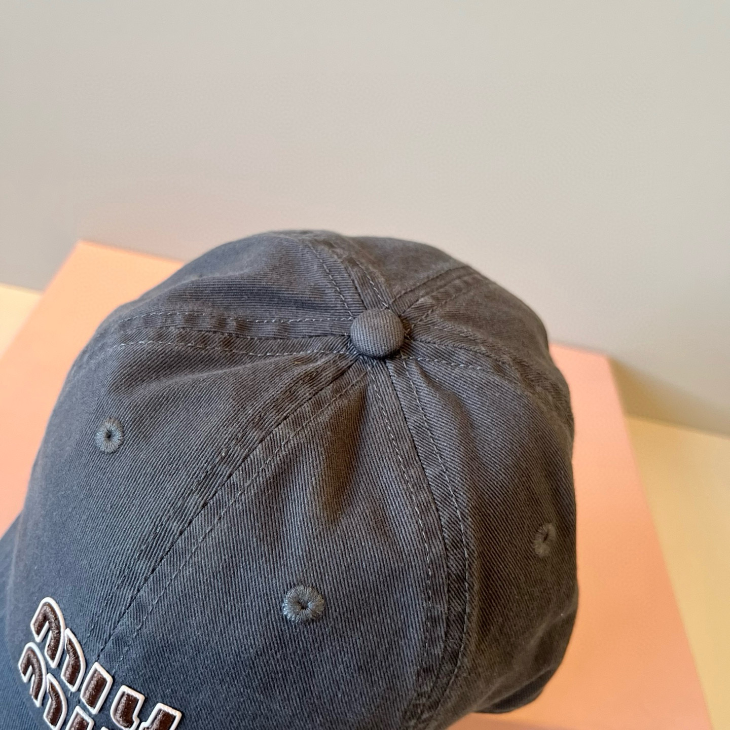  谬谬miumiu 原单春夏新款棒球帽，正品开模订制，原版做工细致质量超赞！