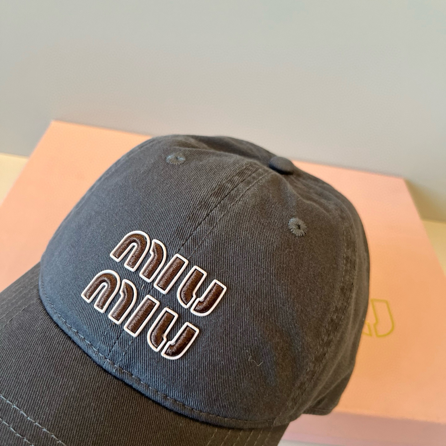  谬谬miumiu 原单春夏新款棒球帽，正品开模订制，原版做工细致质量超赞！