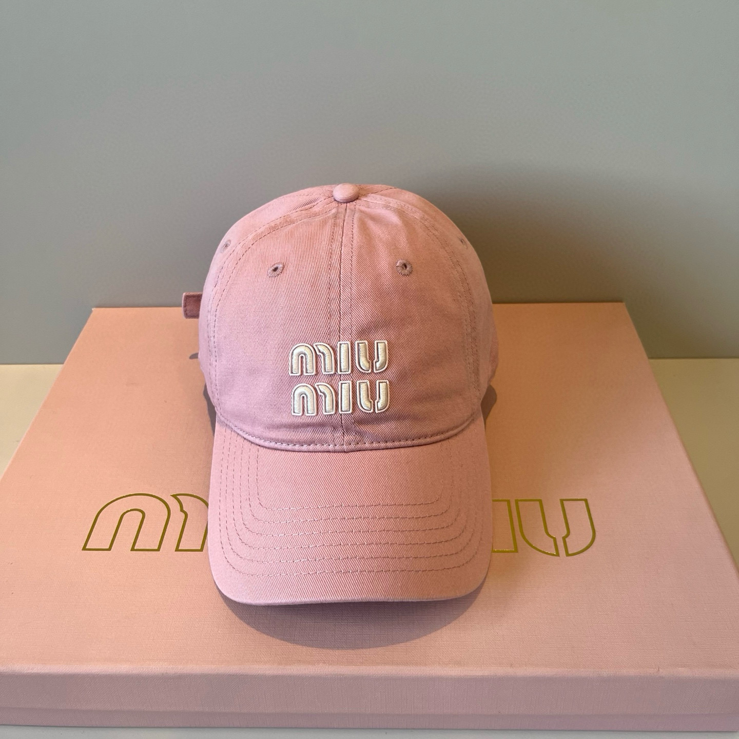 谬谬miumiu 原单春夏新款棒球帽，正品开模订制，原版做工细致质量超赞！