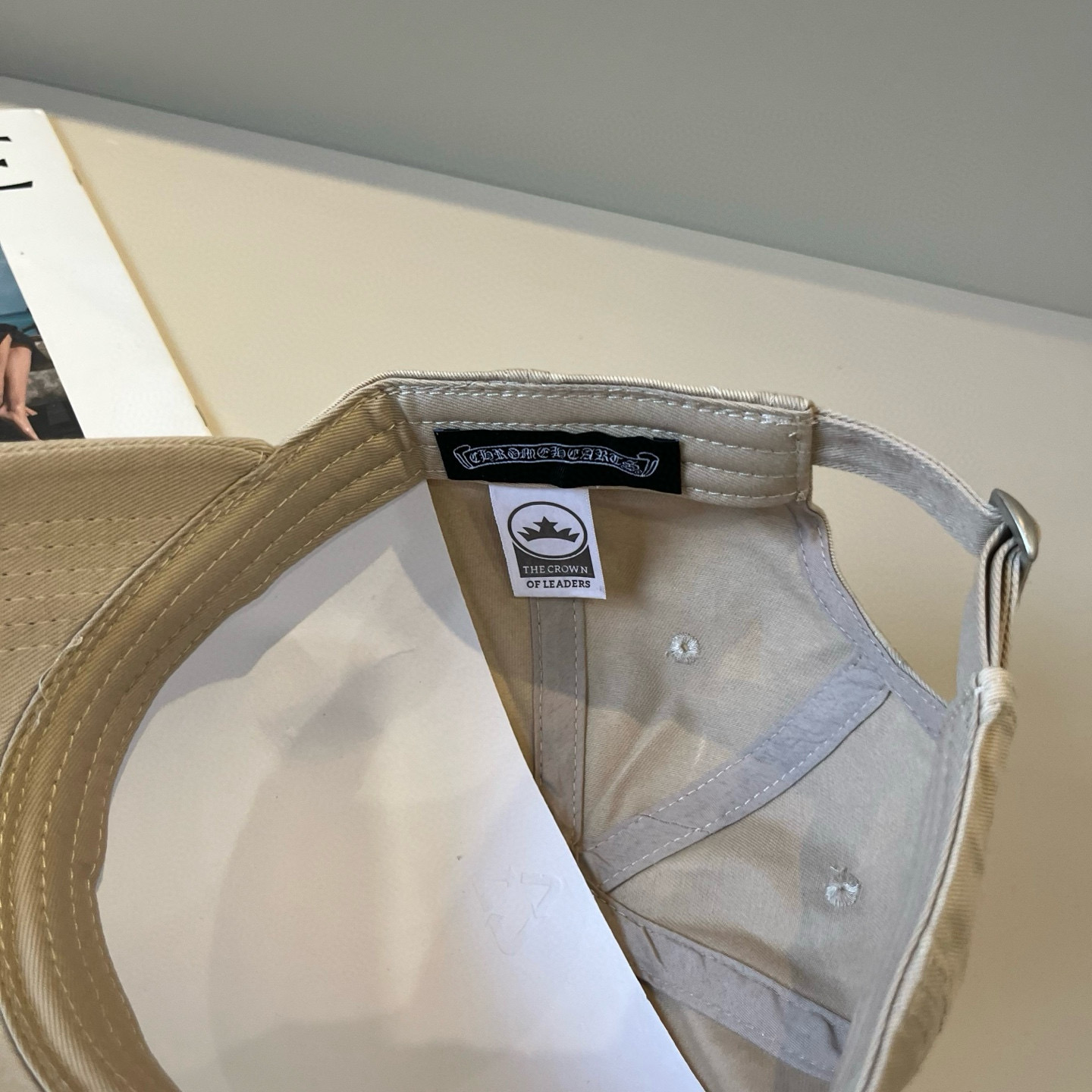  克罗心最新时尚前卫的休闲设计风格，戴上头就是这样好看看哦，做工精细，男女同款！