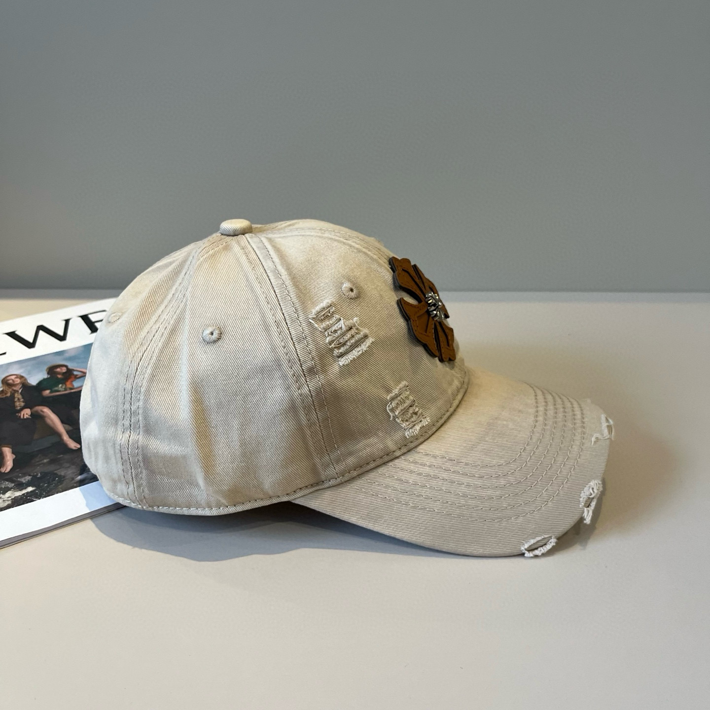  克罗心最新时尚前卫的休闲设计风格，戴上头就是这样好看看哦，做工精细，男女同款！